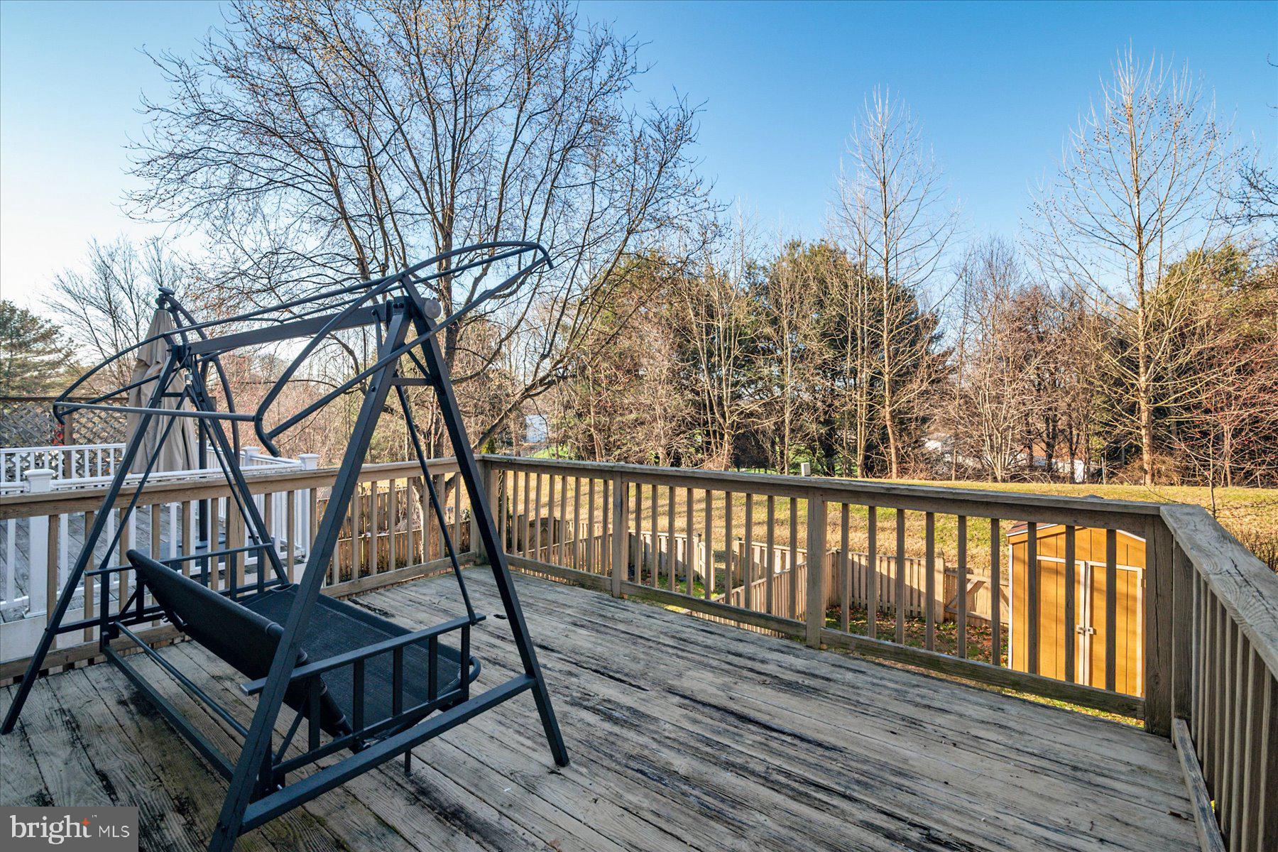 VILLAGE OF THOMAS RUN - Residential