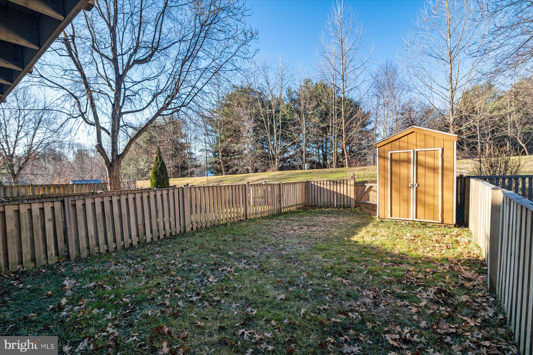 VILLAGE OF THOMAS RUN - Residential