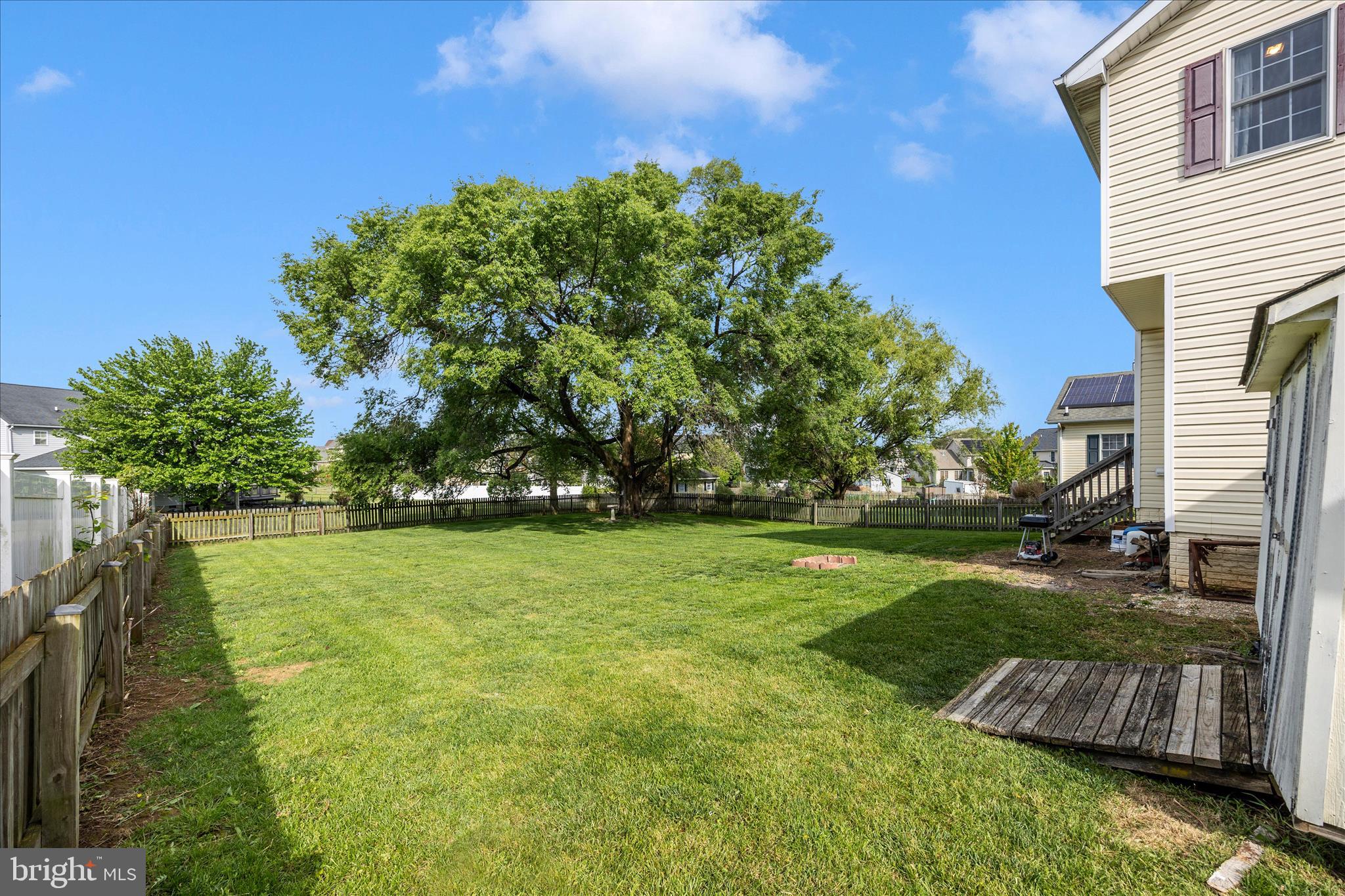 VILLAGE NORTH - Residential