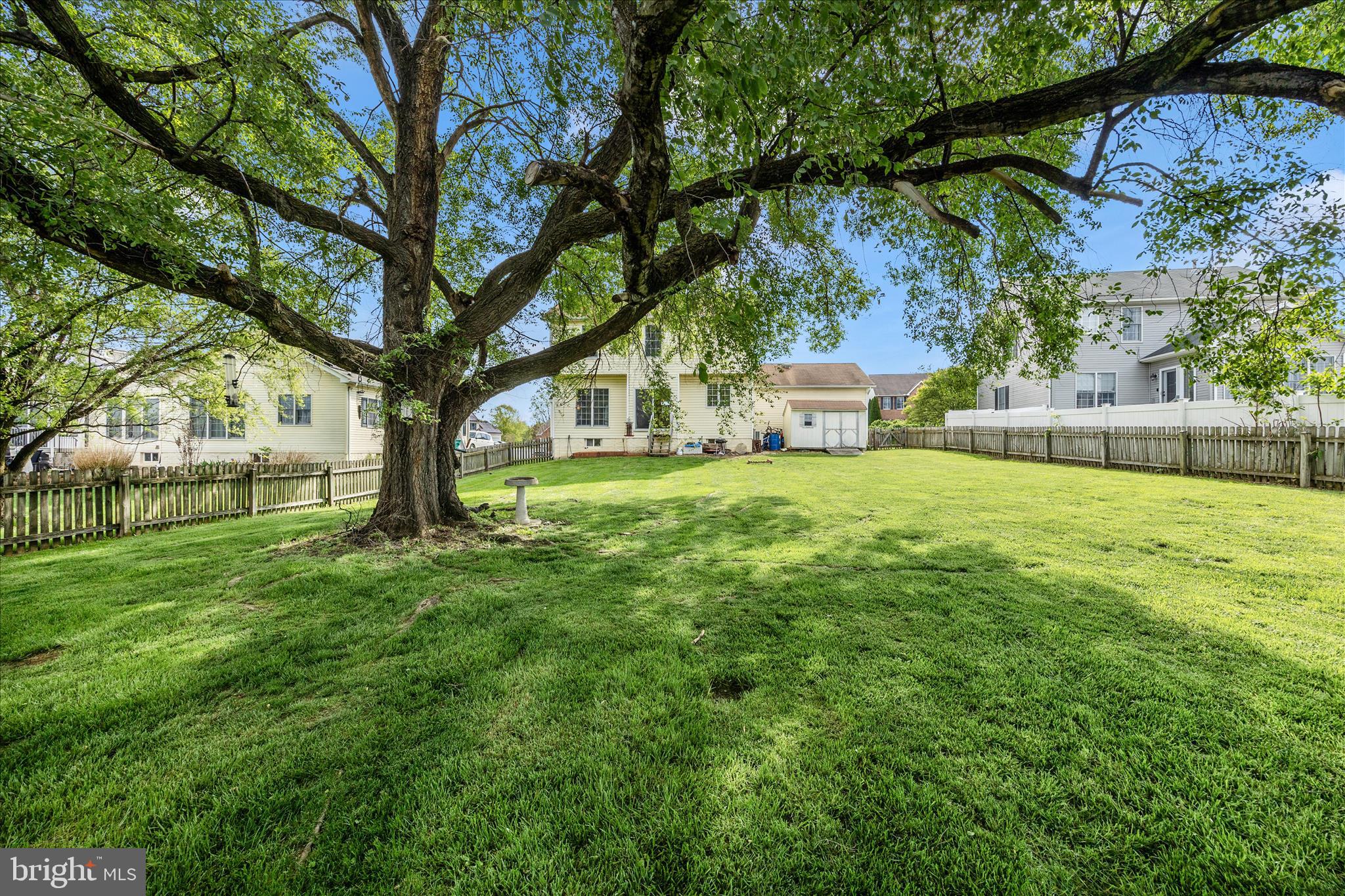 VILLAGE NORTH - Residential
