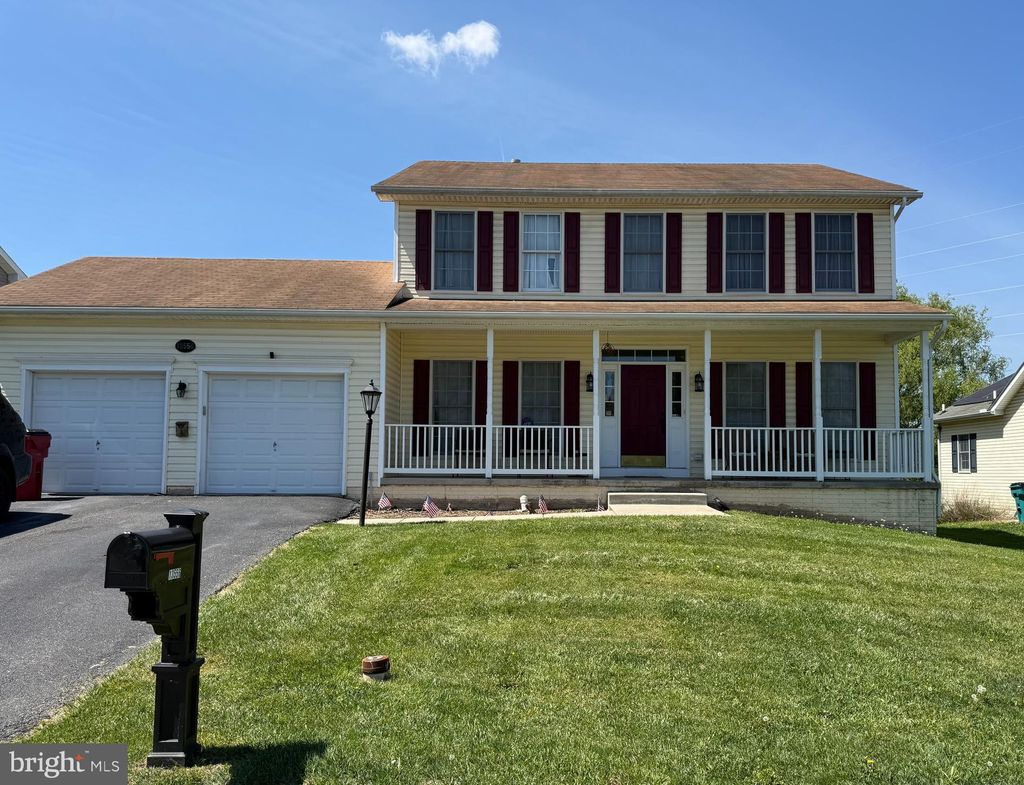 Photo of 13556 Halifax Drive, HAGERSTOWN, MD 21742 (MLS # MDWA2036006)