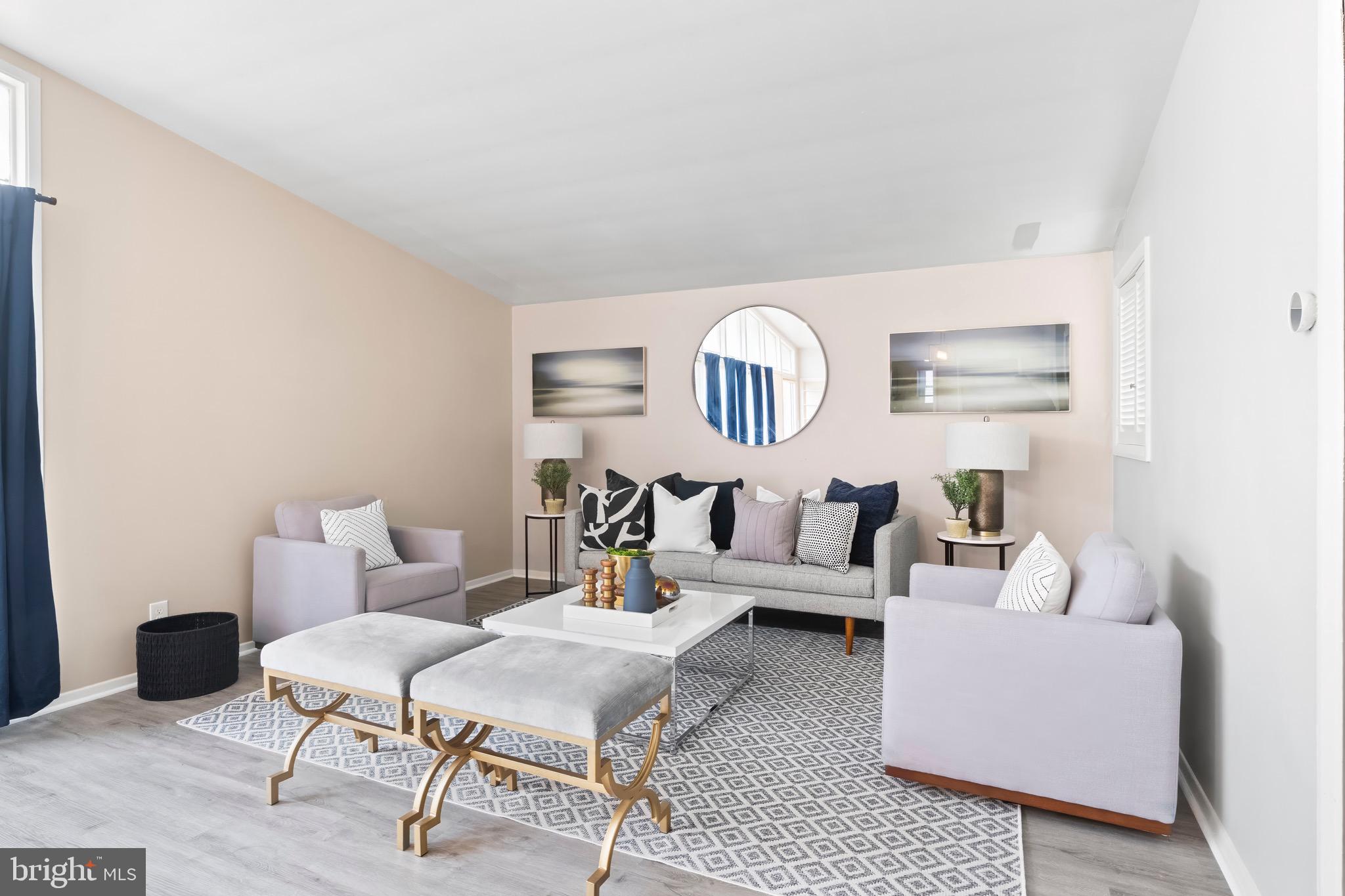 WILLIAMSBURG - Residential