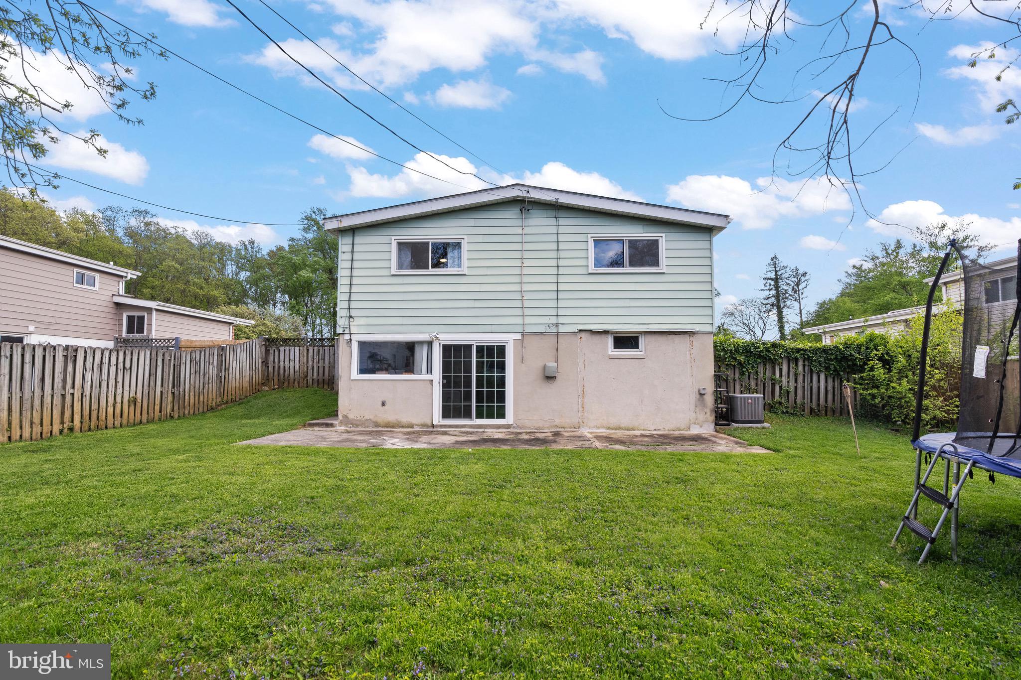 WILLIAMSBURG - Residential