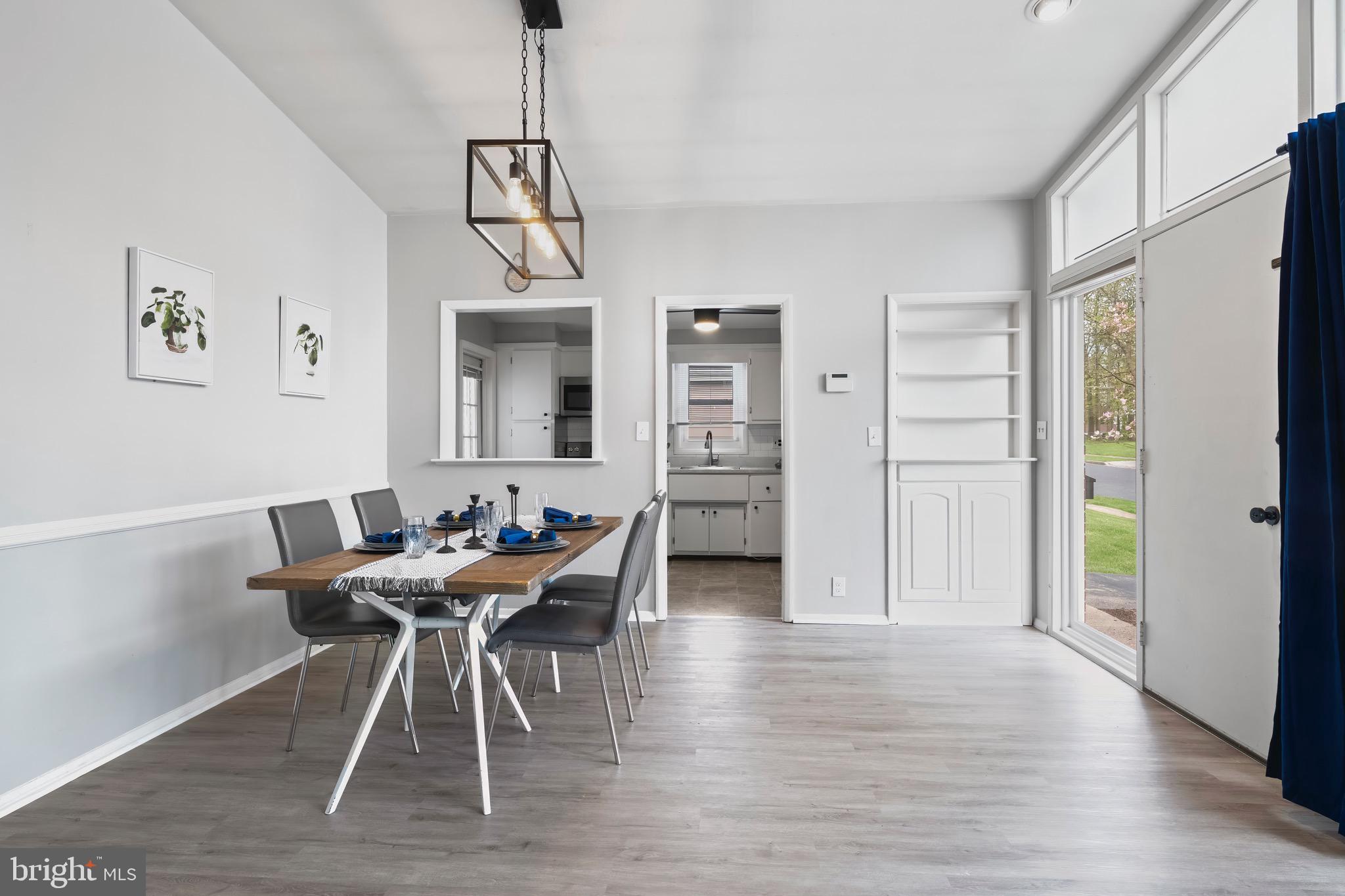 WILLIAMSBURG - Residential