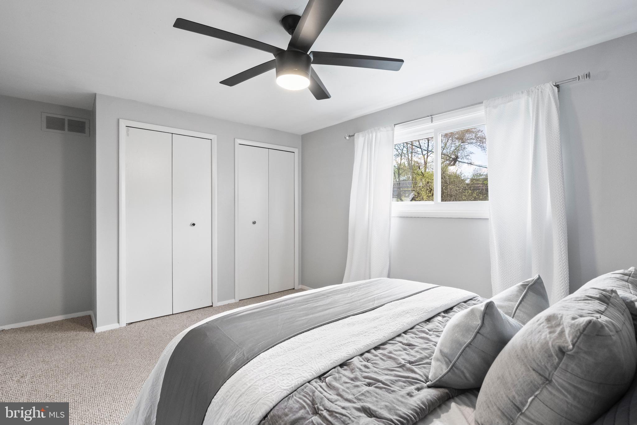 WILLIAMSBURG - Residential