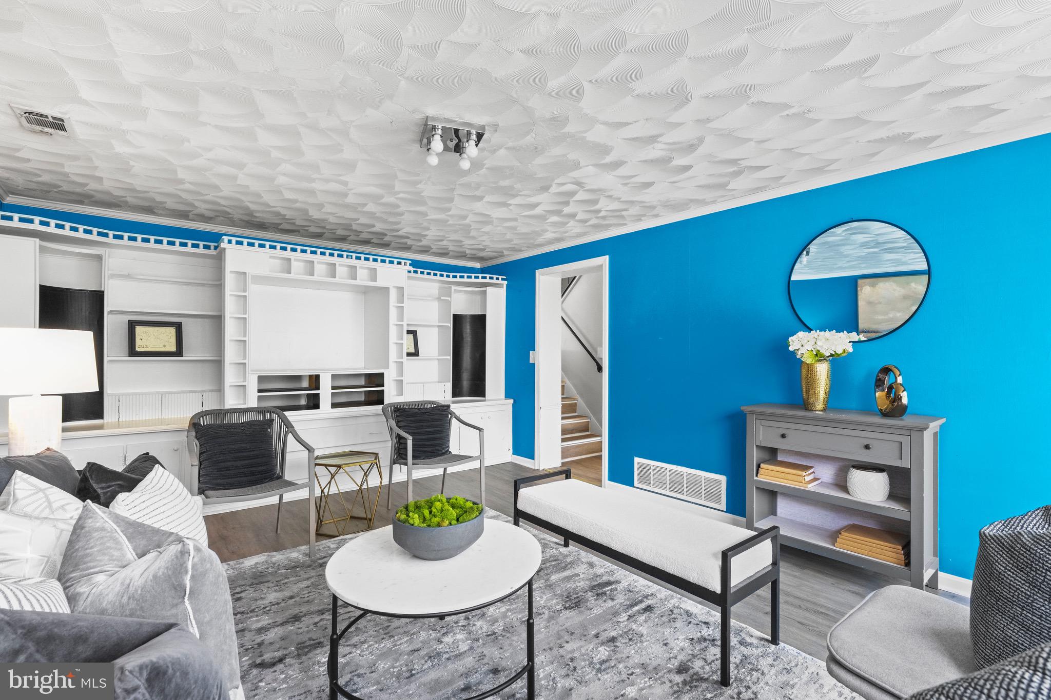 WILLIAMSBURG - Residential