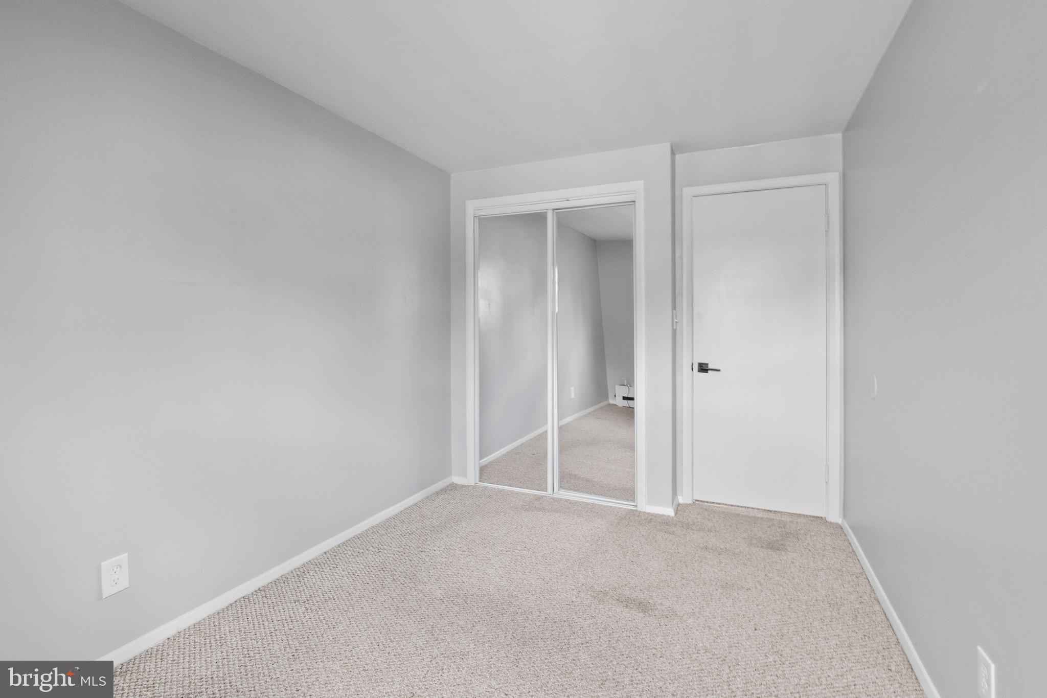 WILLIAMSBURG - Residential