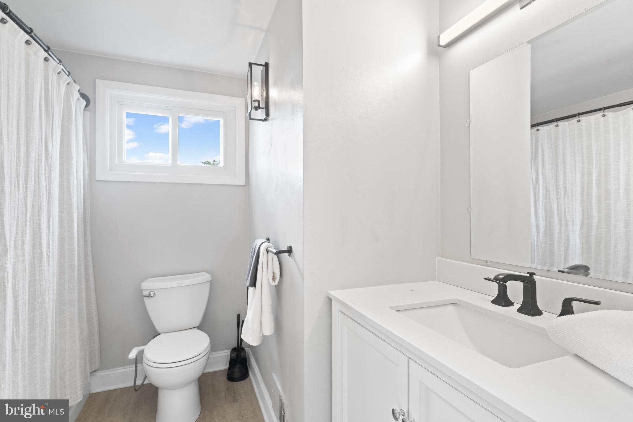 WILLIAMSBURG - Residential