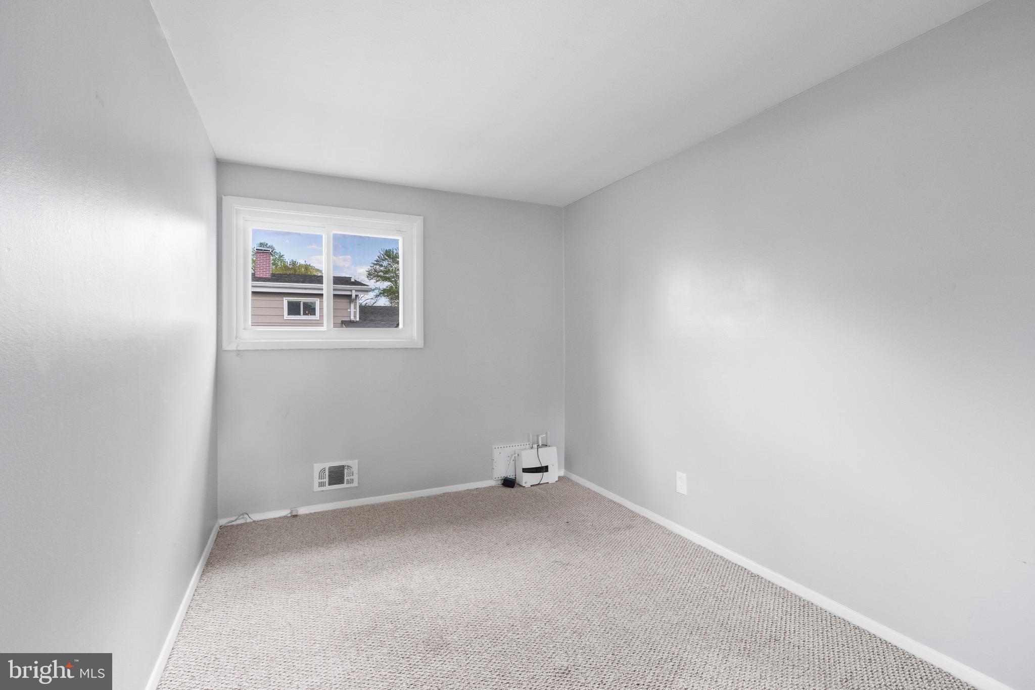 WILLIAMSBURG - Residential