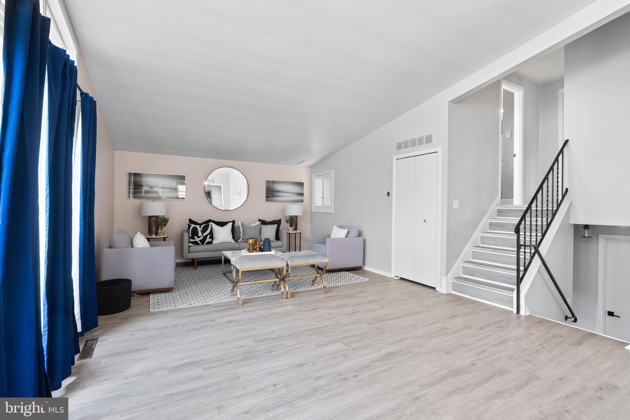 WILLIAMSBURG - Residential