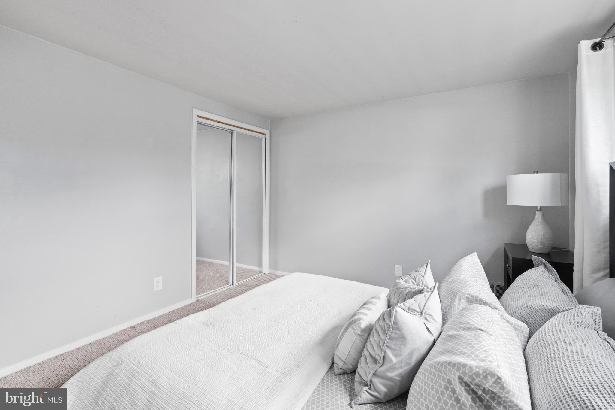 WILLIAMSBURG - Residential