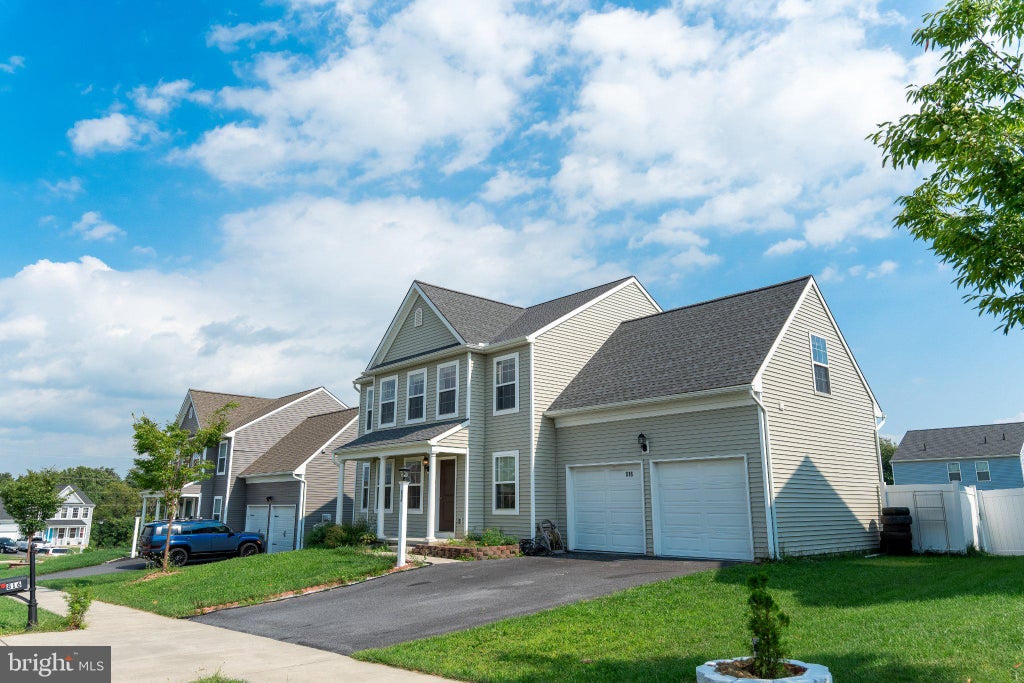 Photo of 816 Westbrooke Drive, ELIZABETHTOWN, PA 17022 (MLS # PALA2094744)