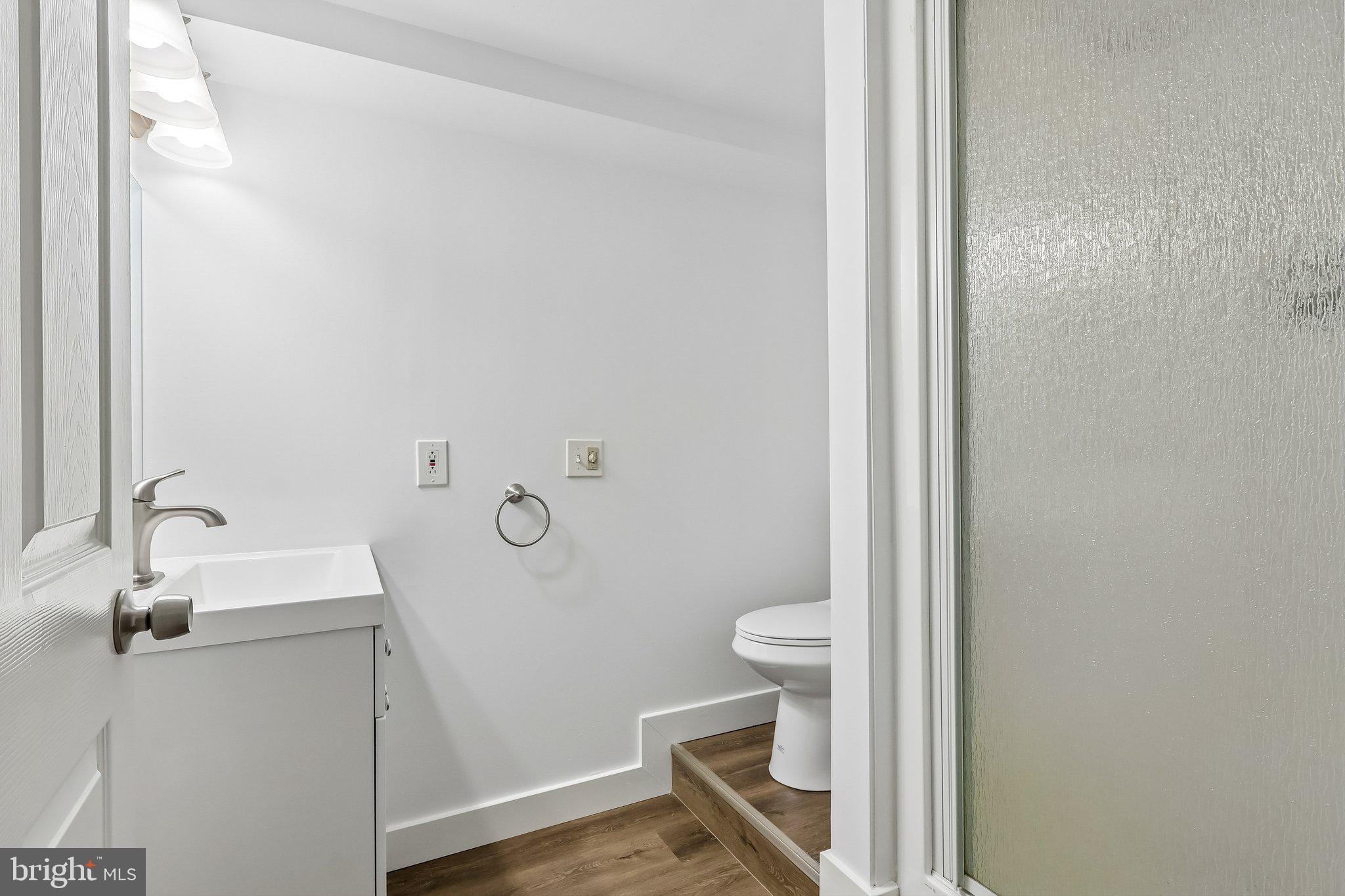 BRADFORD SQUARE - Residential