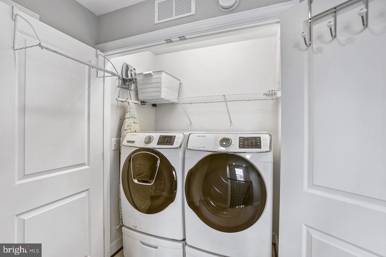 BRADLEY SQUARE - Residential Lease