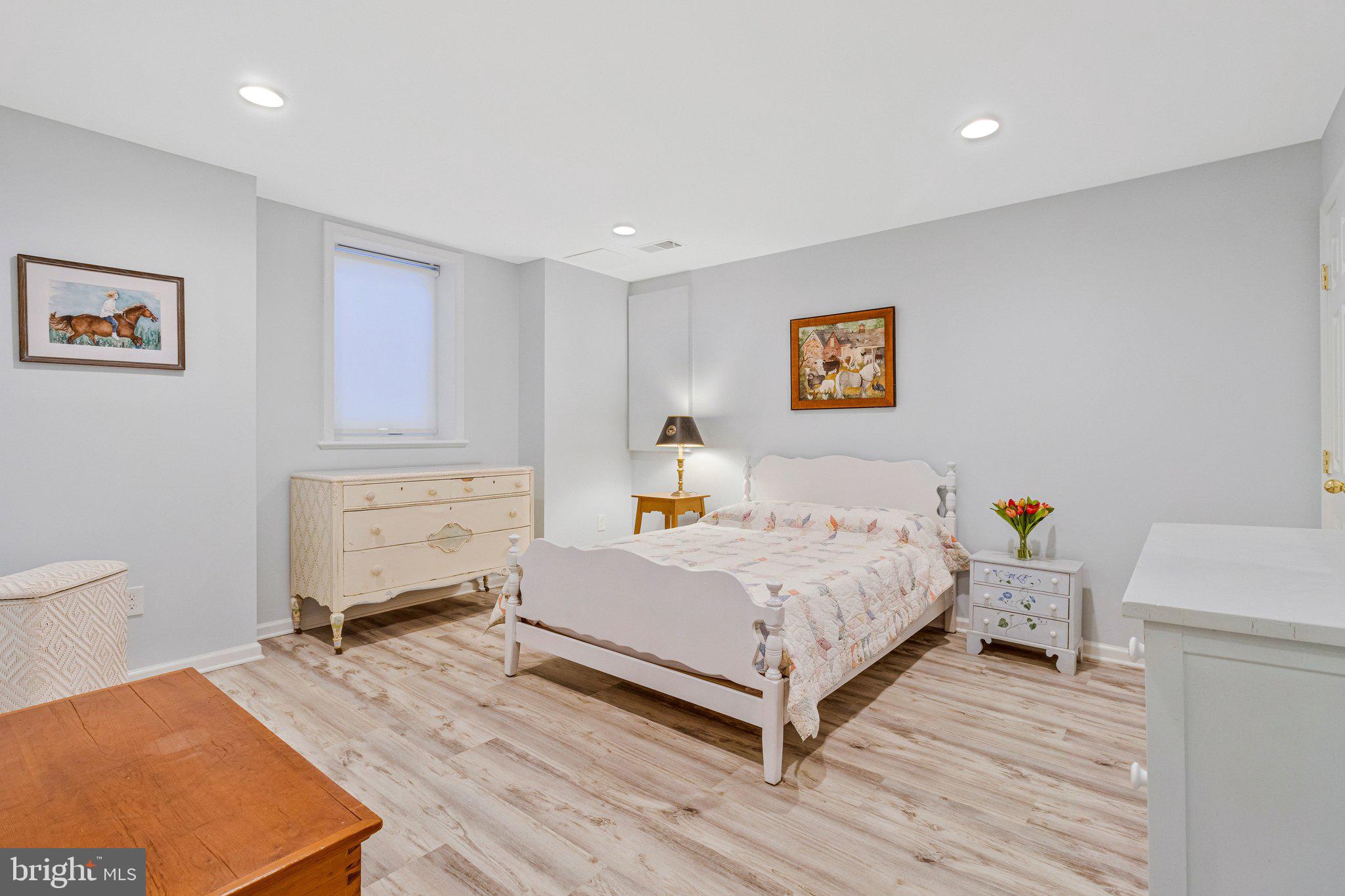 WESTMORELAND HILLS - Residential