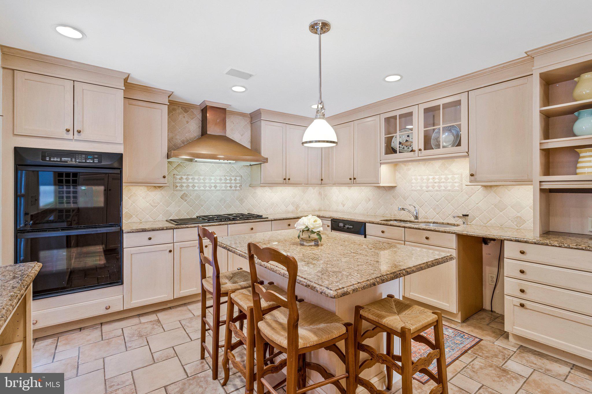 WESTMORELAND HILLS - Residential