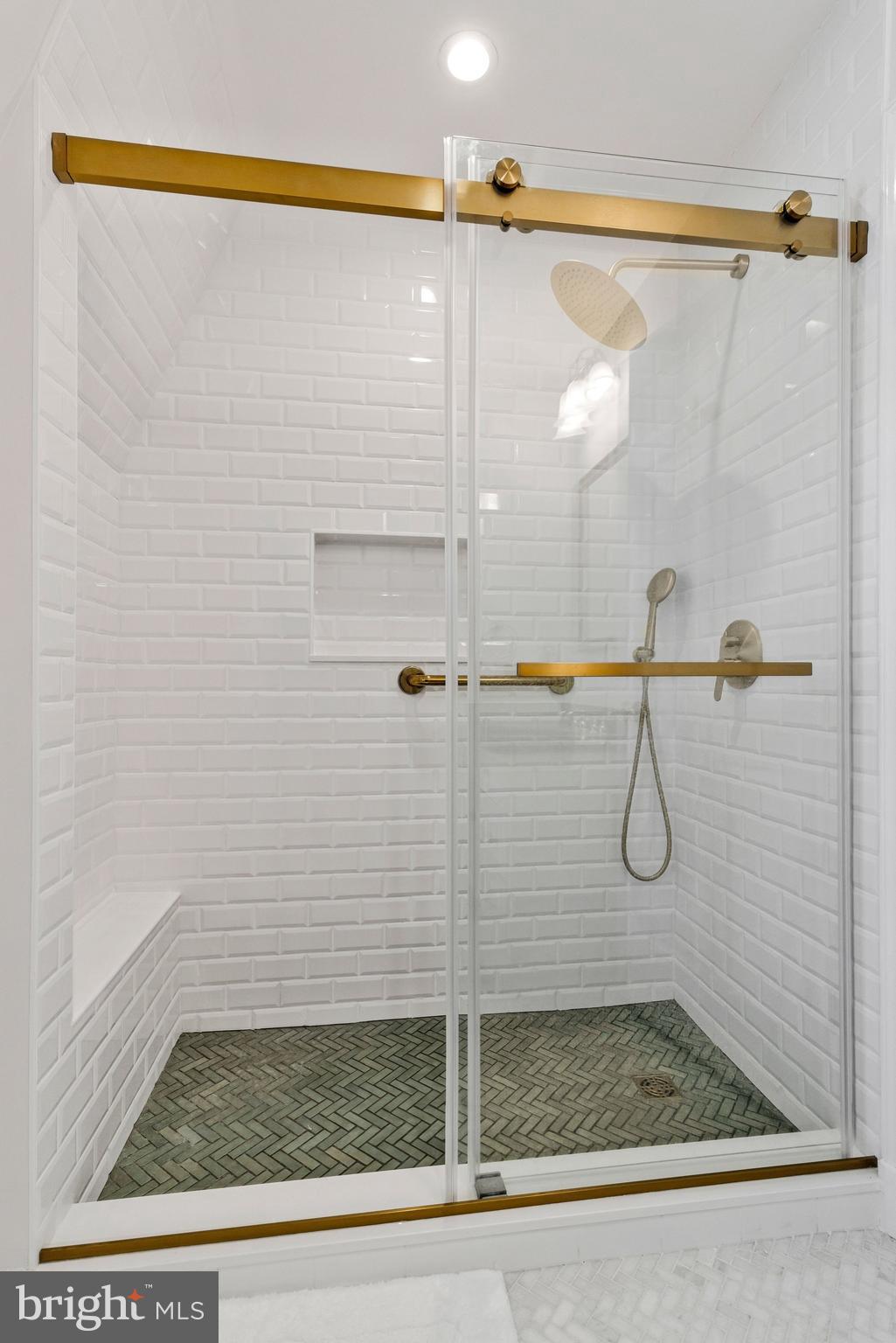 WESTMORELAND HILLS - Residential