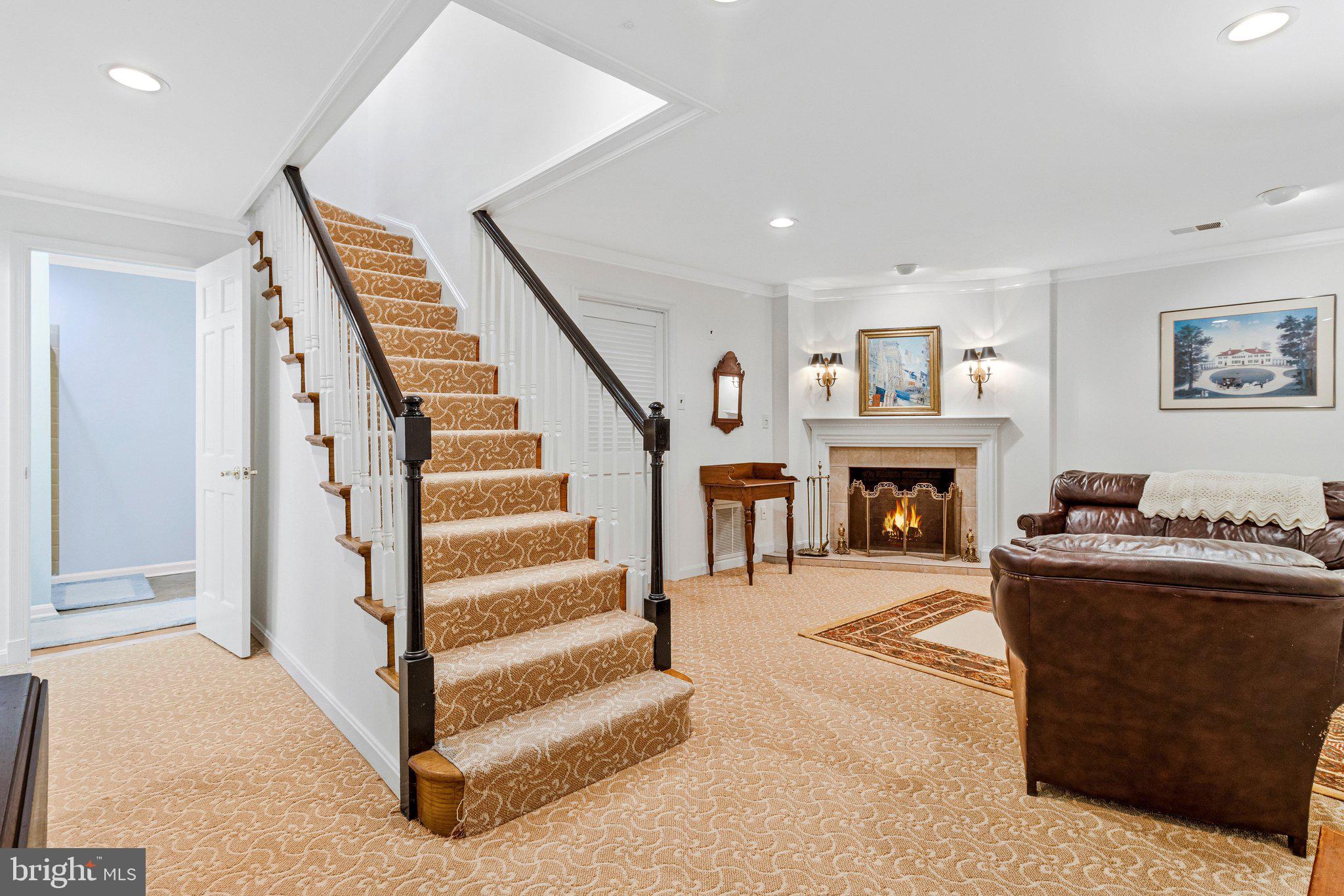 WESTMORELAND HILLS - Residential