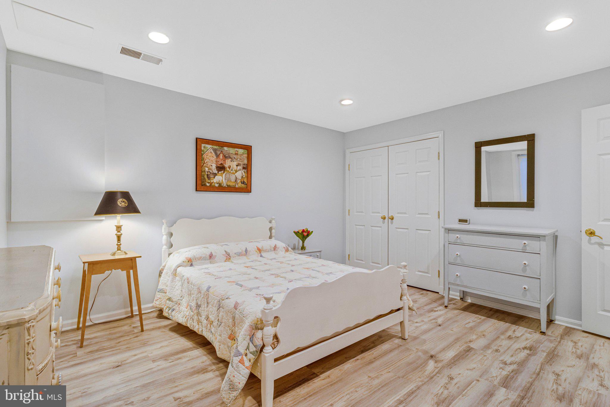 WESTMORELAND HILLS - Residential