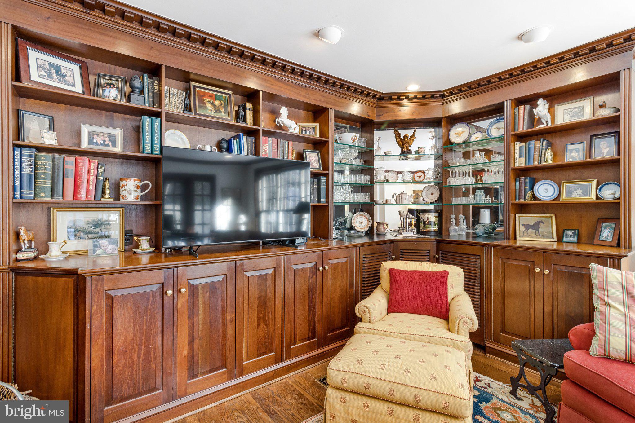 WESTMORELAND HILLS - Residential