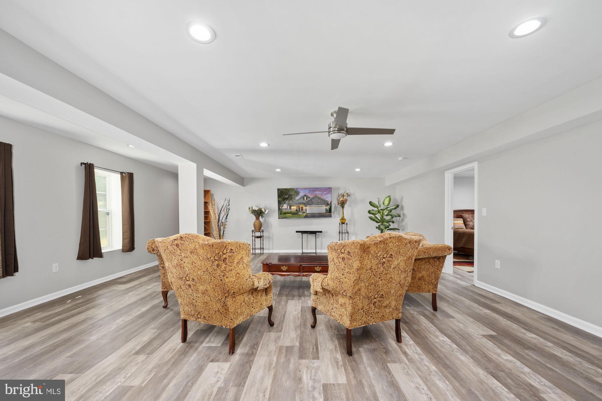 VIRGINIA HERITAGE AT LEE'S PARK - Residential