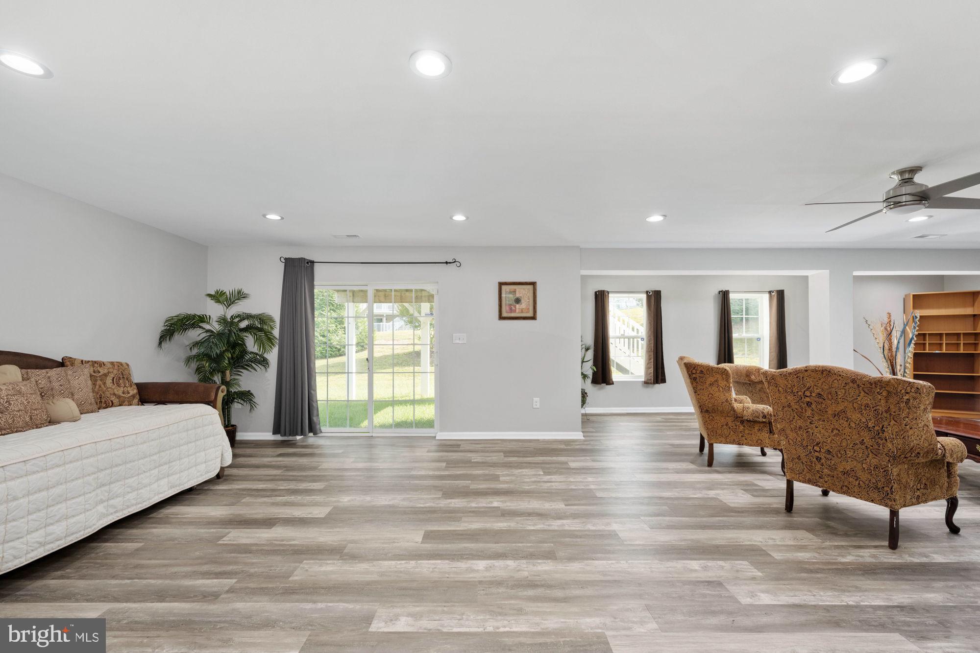 VIRGINIA HERITAGE AT LEE'S PARK - Residential