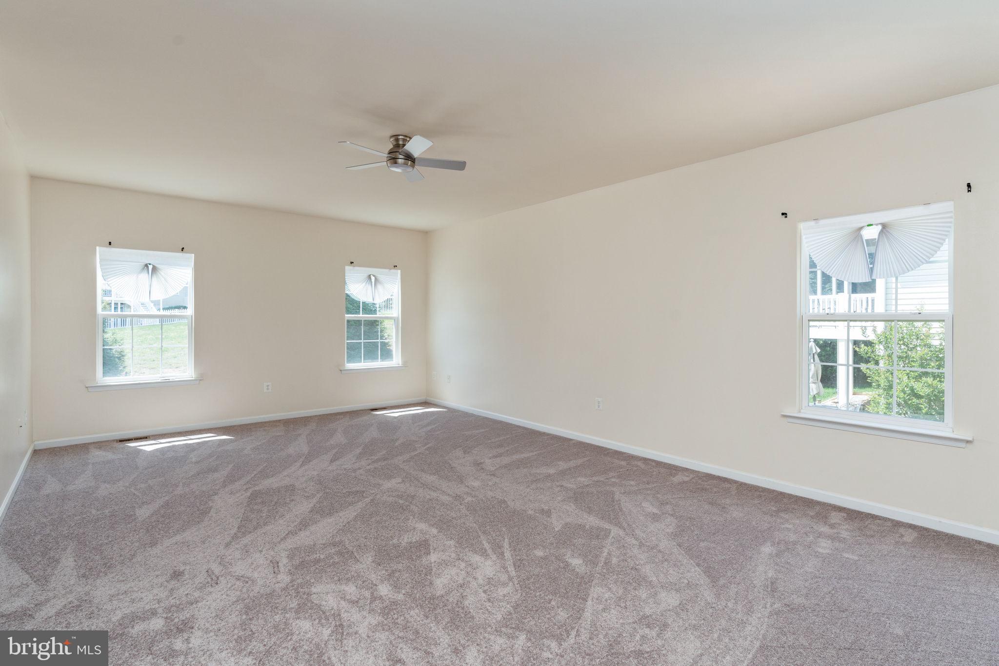 VIRGINIA HERITAGE AT LEE'S PARK - Residential