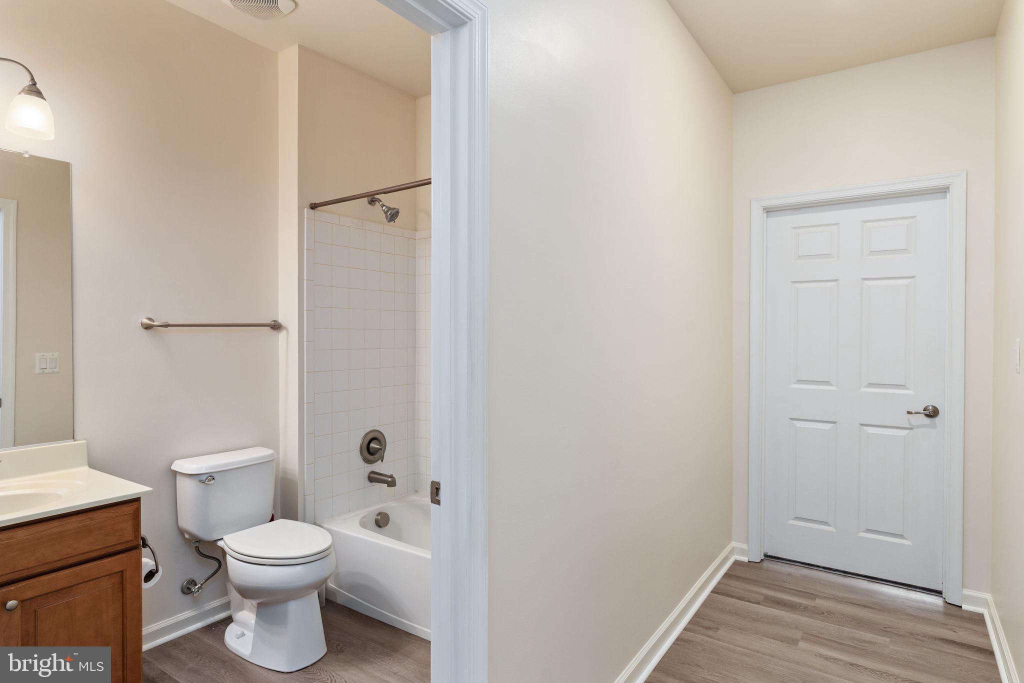 VIRGINIA HERITAGE AT LEE'S PARK - Residential