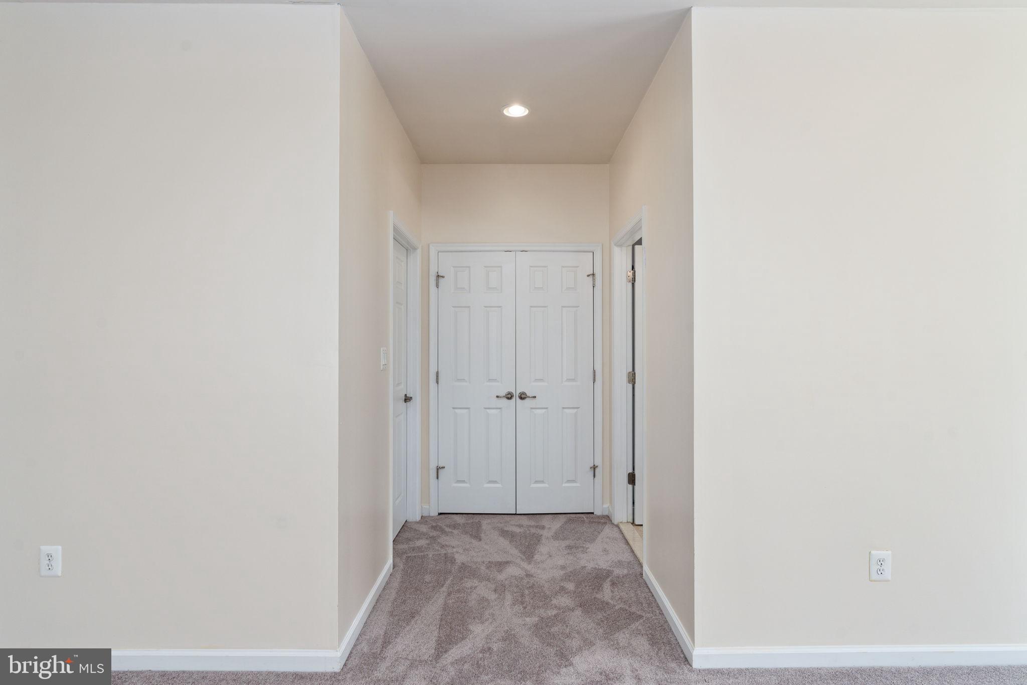 VIRGINIA HERITAGE AT LEE'S PARK - Residential