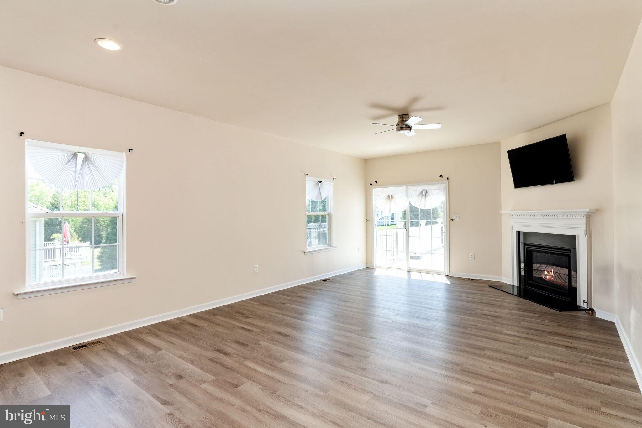 VIRGINIA HERITAGE AT LEE'S PARK - Residential