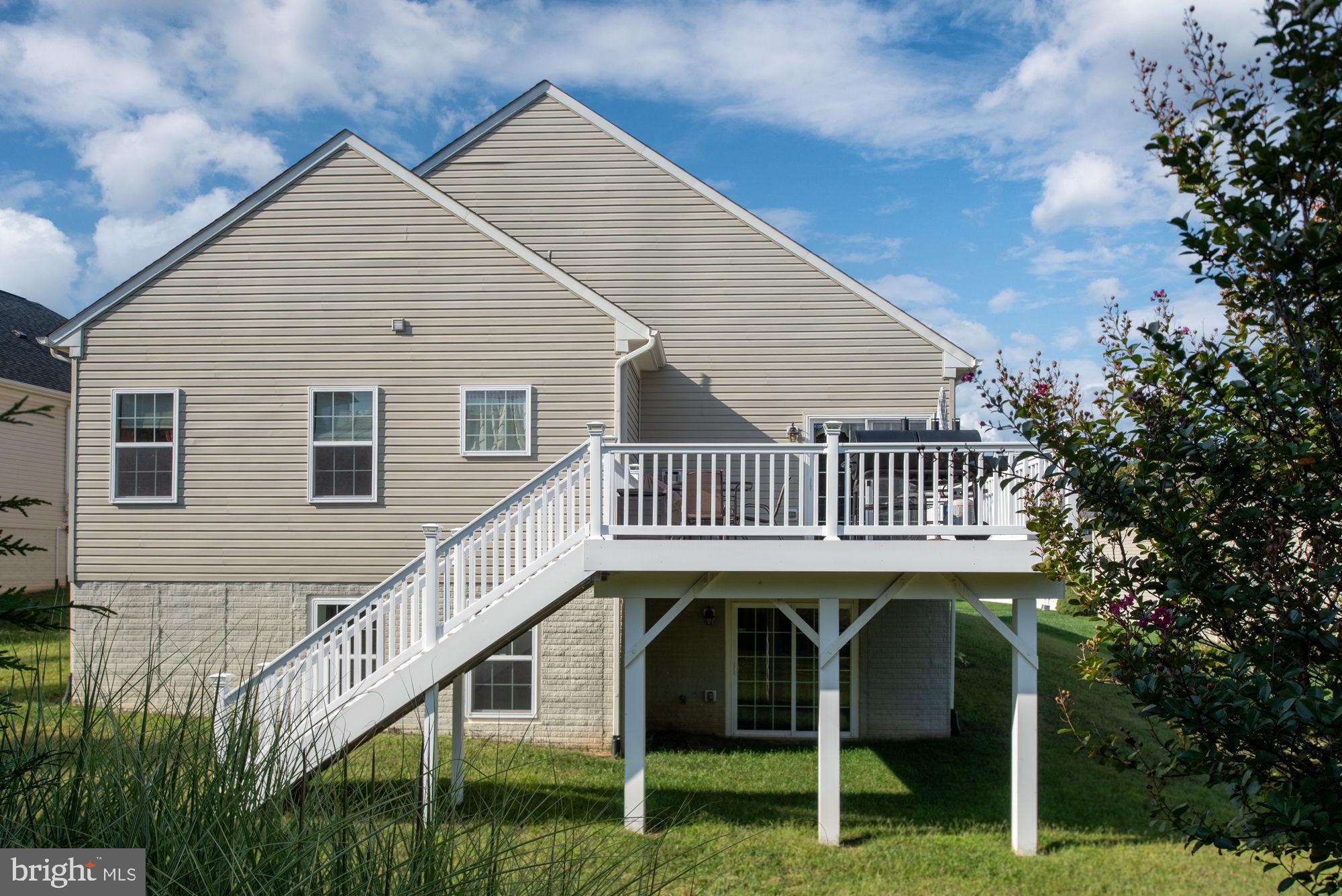 VIRGINIA HERITAGE AT LEE'S PARK - Residential