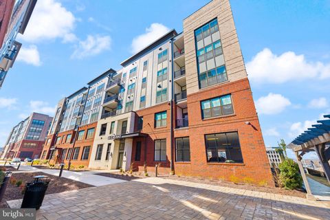 100 SAINT IVES PLACE 409 OXON HILL MD 20745