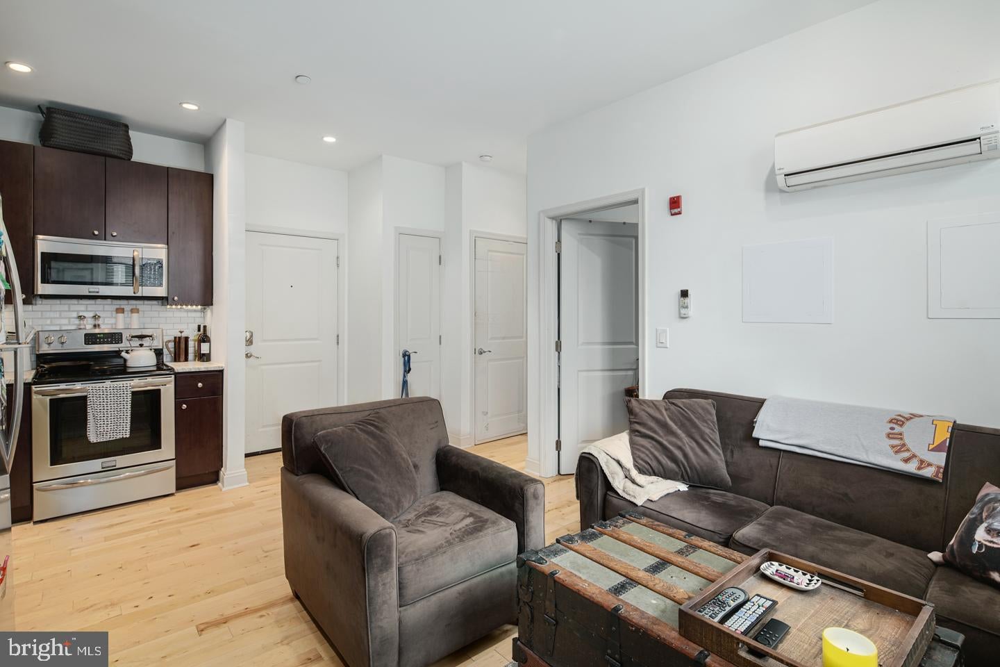 427 MONROE STREET 33 UNIT 104