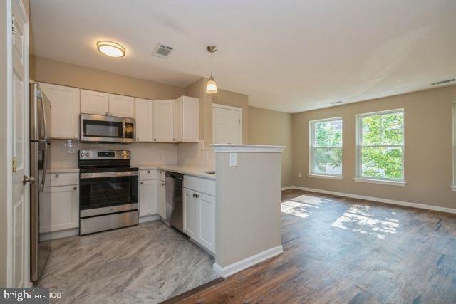 OLDE KENSINGTON - Residential