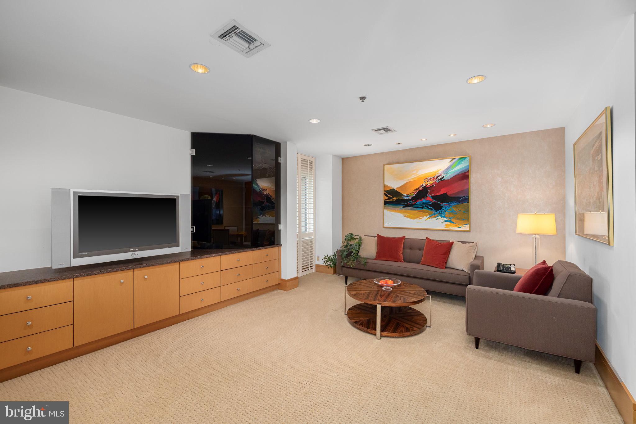 THE WESLIE - Residential