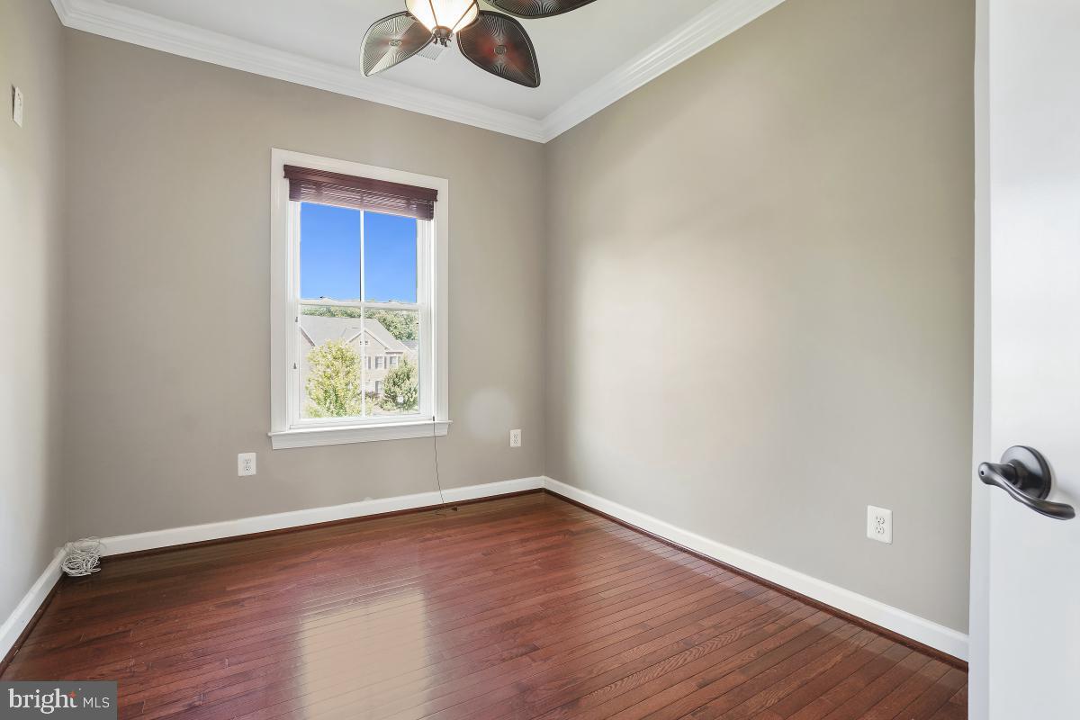 WATKINS MILL TOWN CENTER - Residential Lease