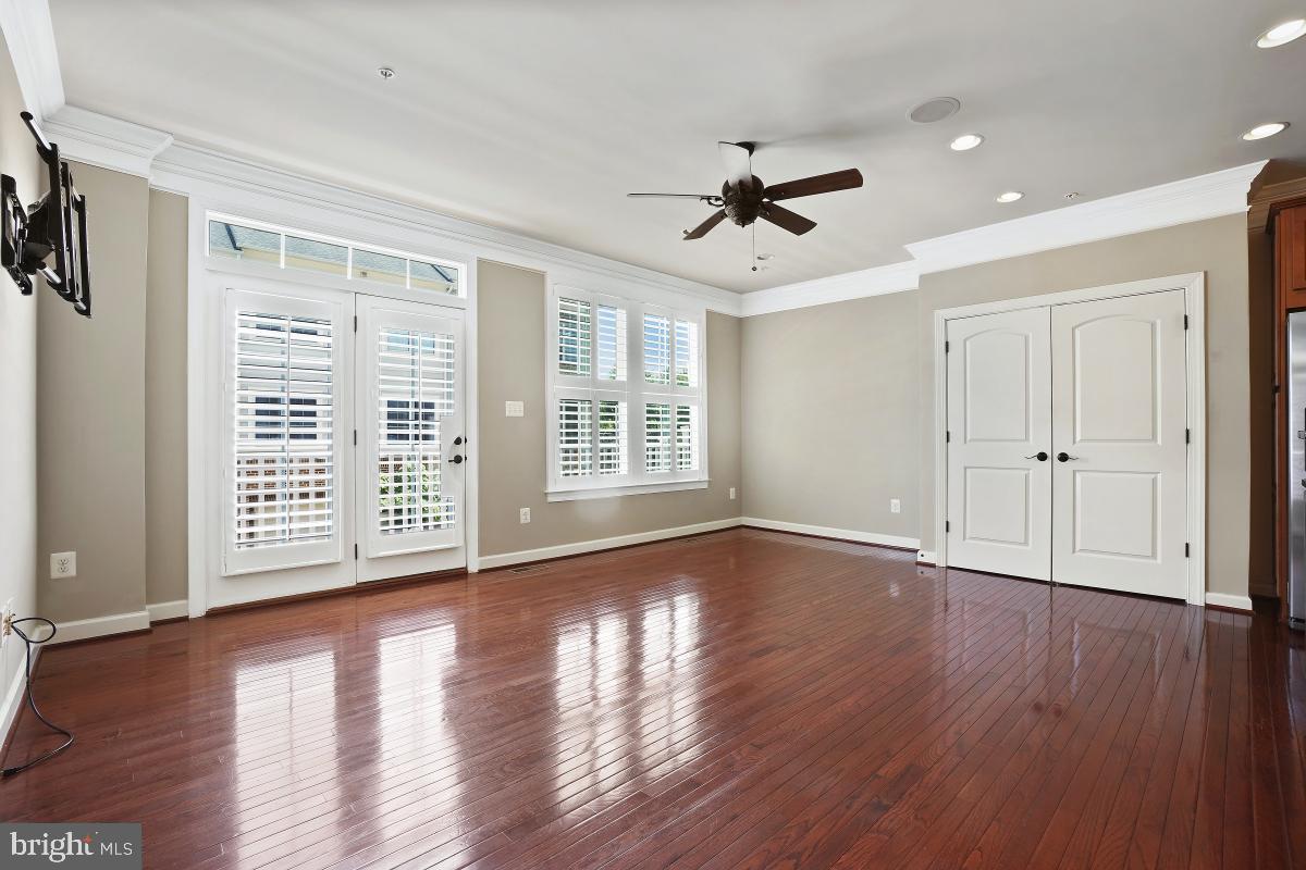 WATKINS MILL TOWN CENTER - Residential Lease