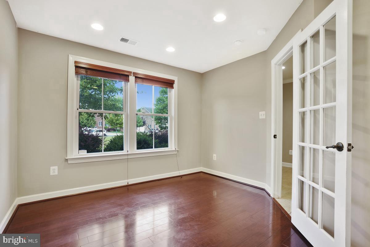 WATKINS MILL TOWN CENTER - Residential Lease