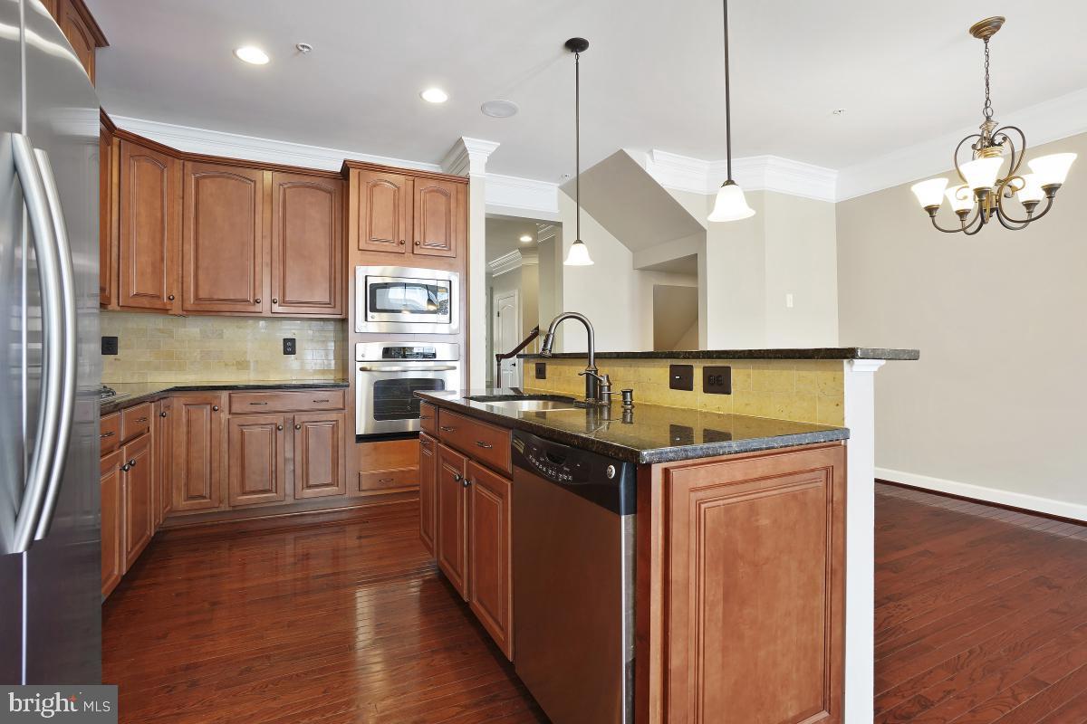 WATKINS MILL TOWN CENTER - Residential Lease