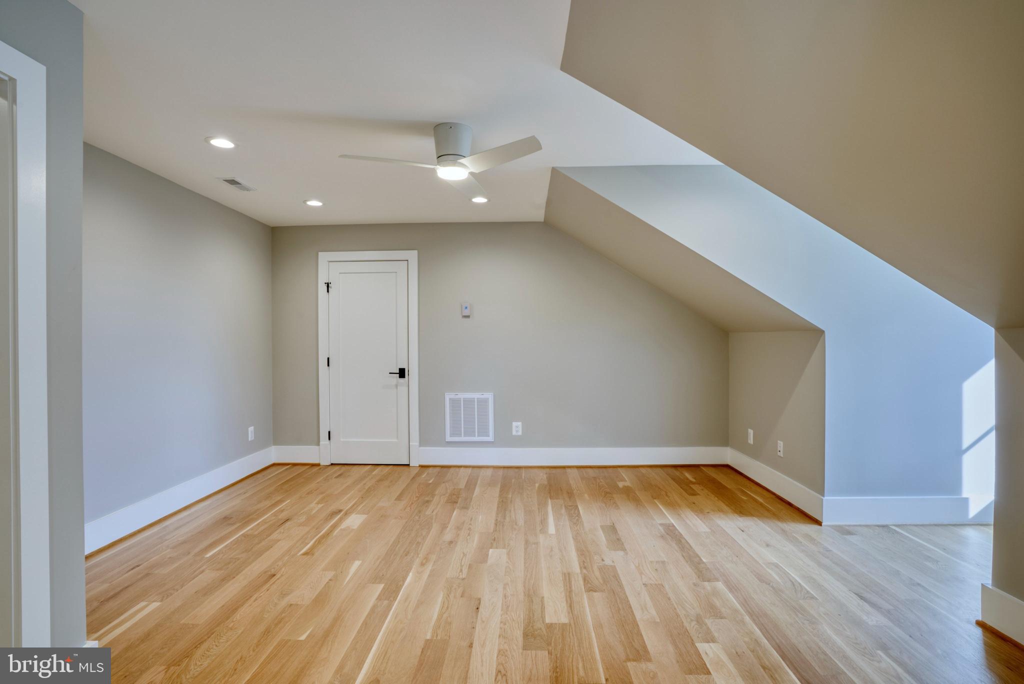 ROSEMONT - Residential