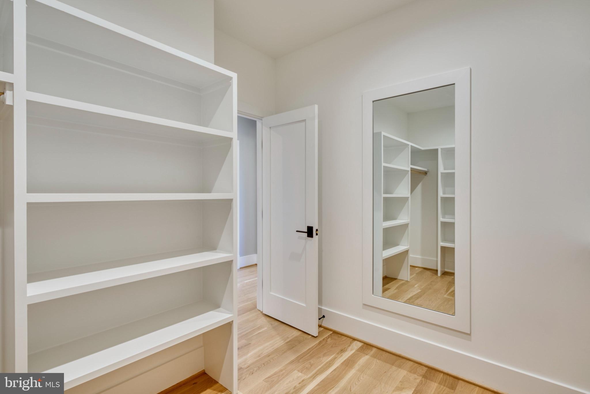 ROSEMONT - Residential