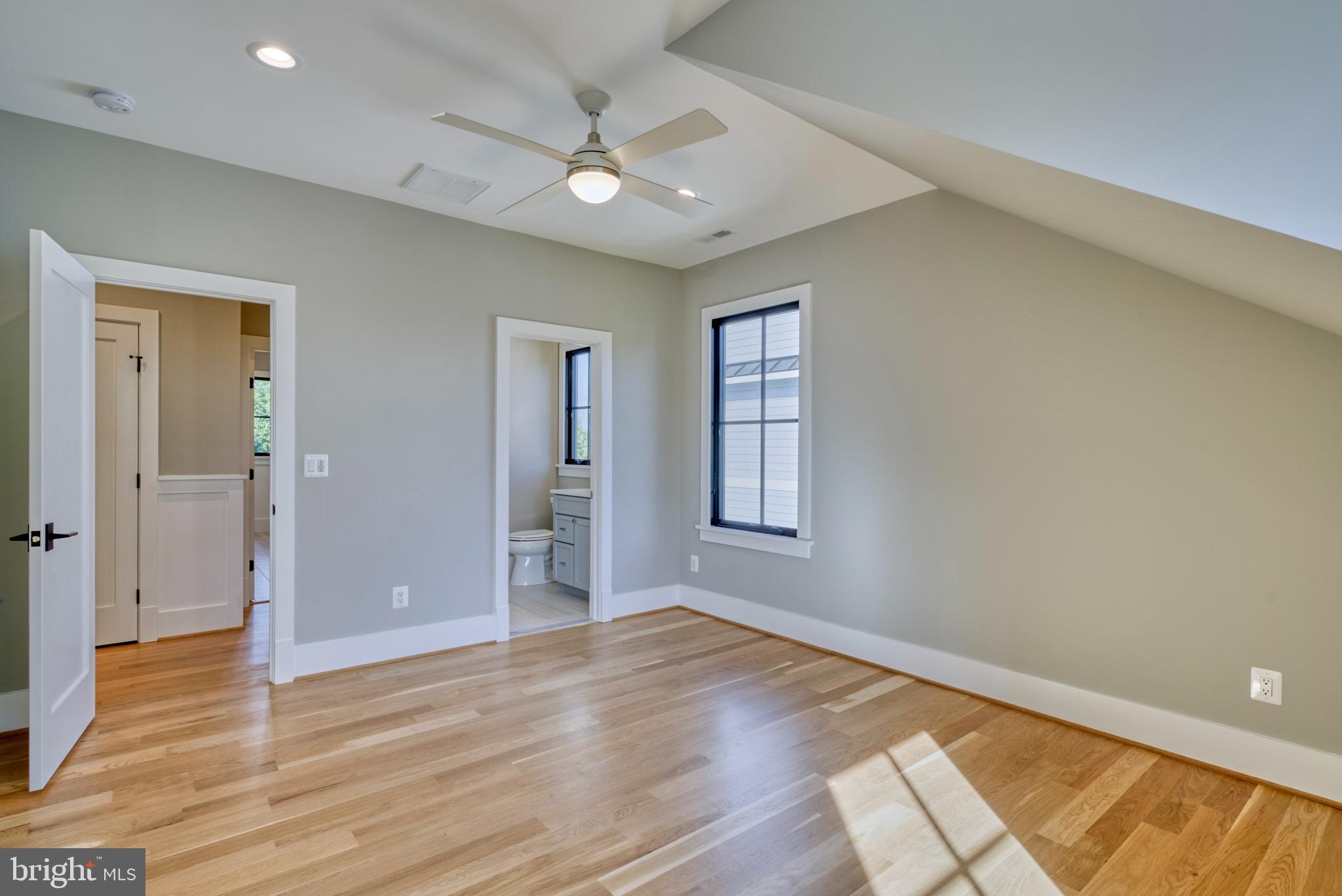 ROSEMONT - Residential