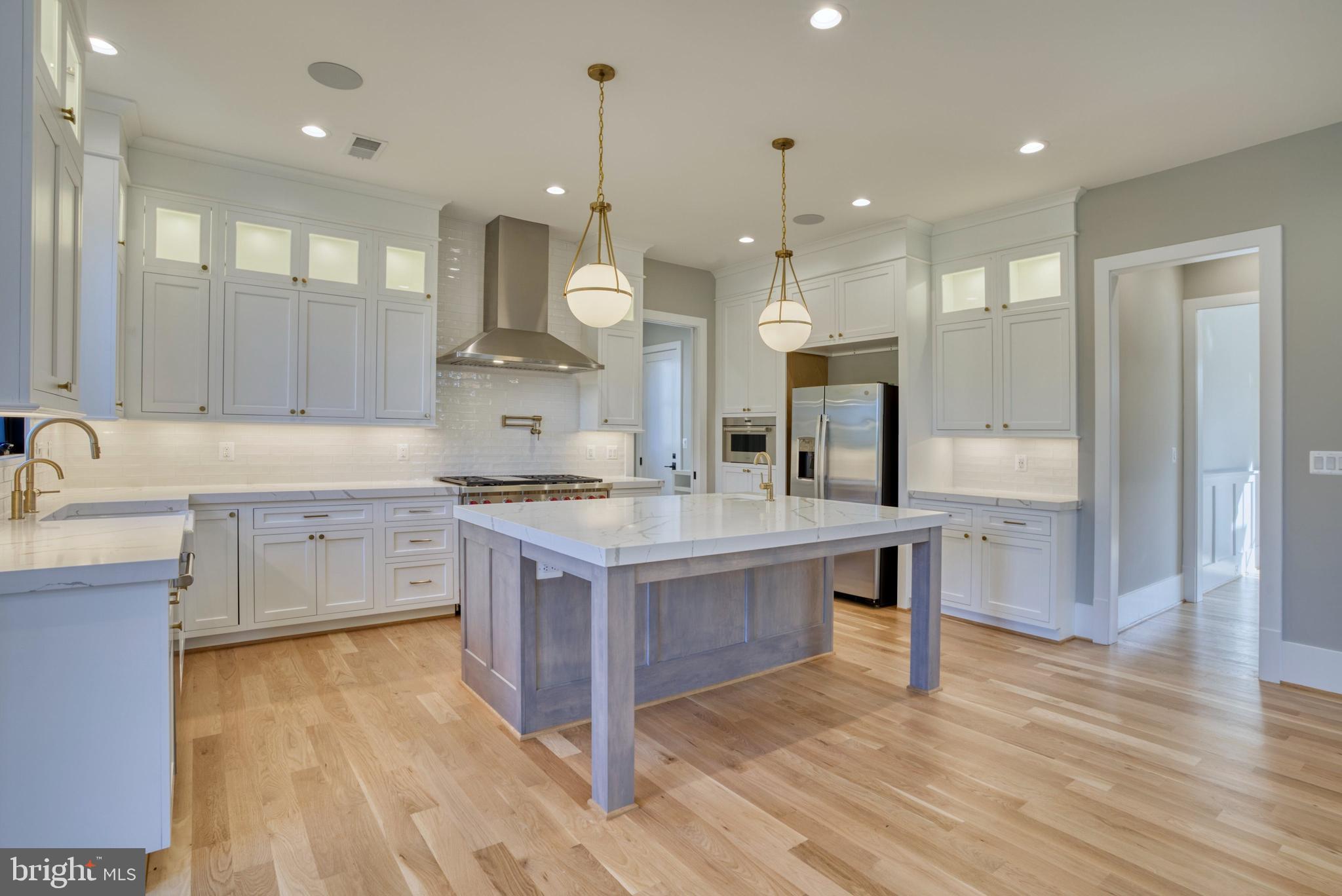 ROSEMONT - Residential