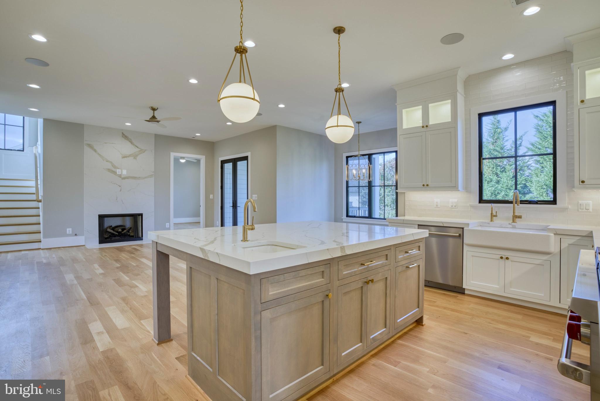 ROSEMONT - Residential