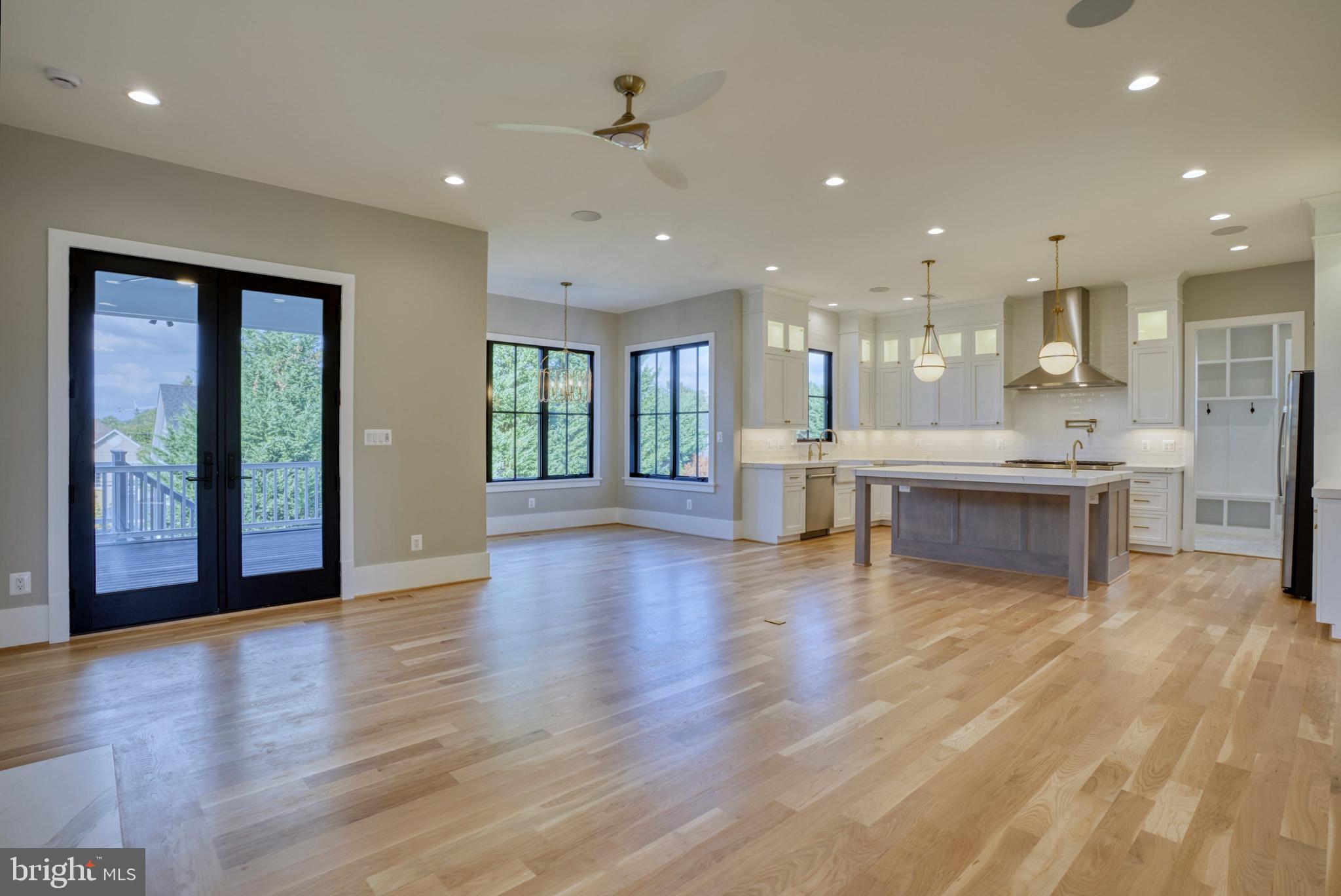 ROSEMONT - Residential