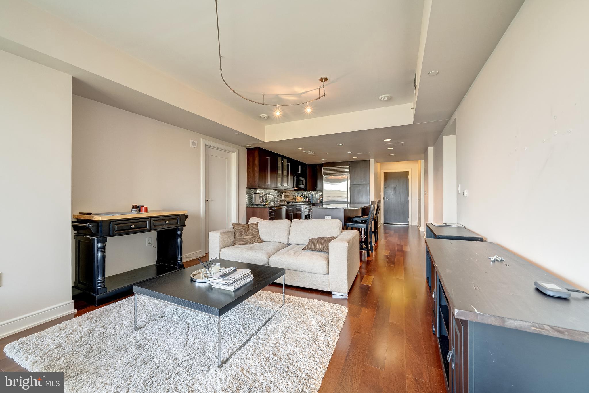 THE WATERVIEW - Residential Lease