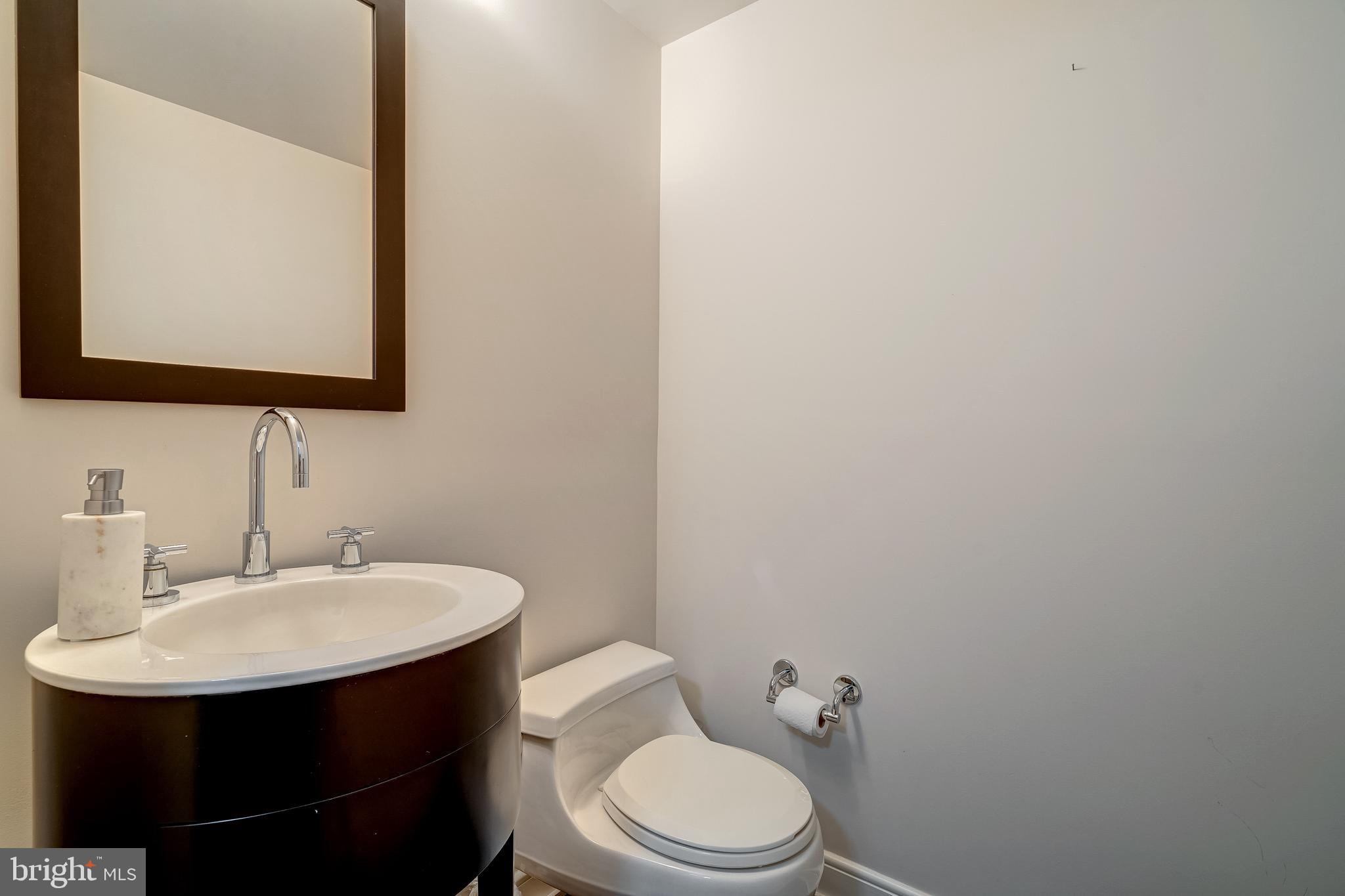 THE WATERVIEW - Residential Lease