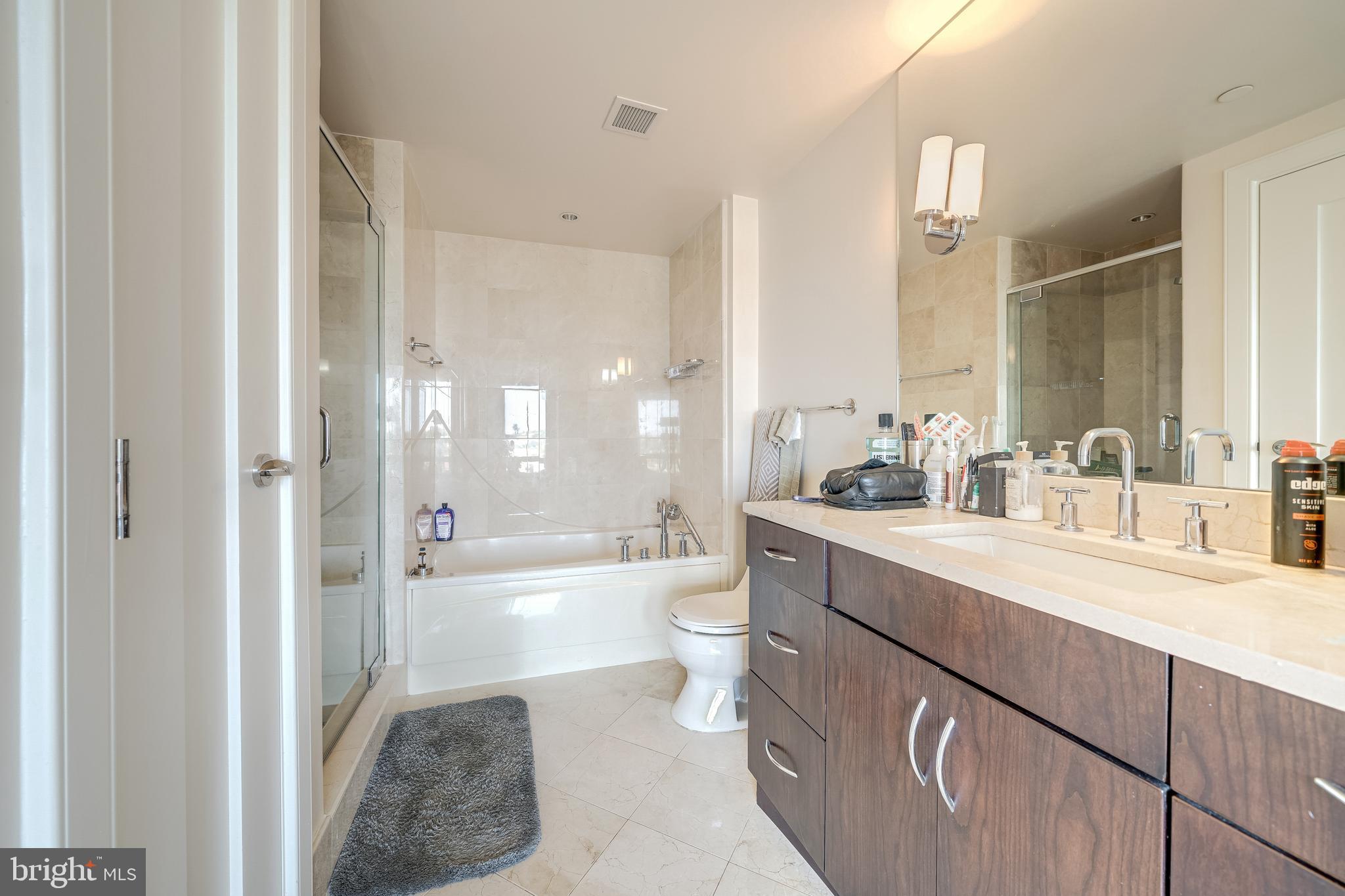 THE WATERVIEW - Residential Lease