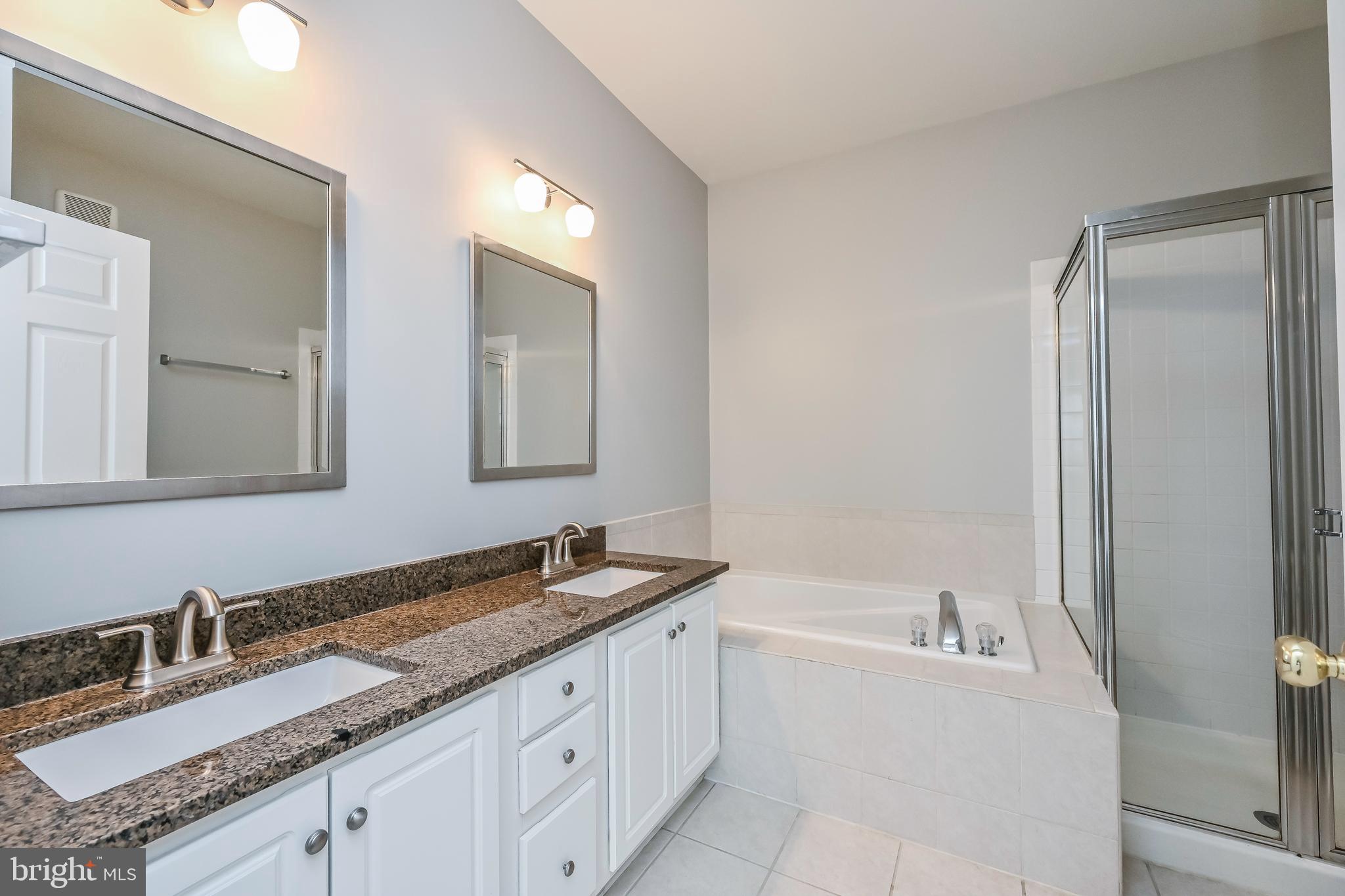 CEDAR LAKES - Residential Lease