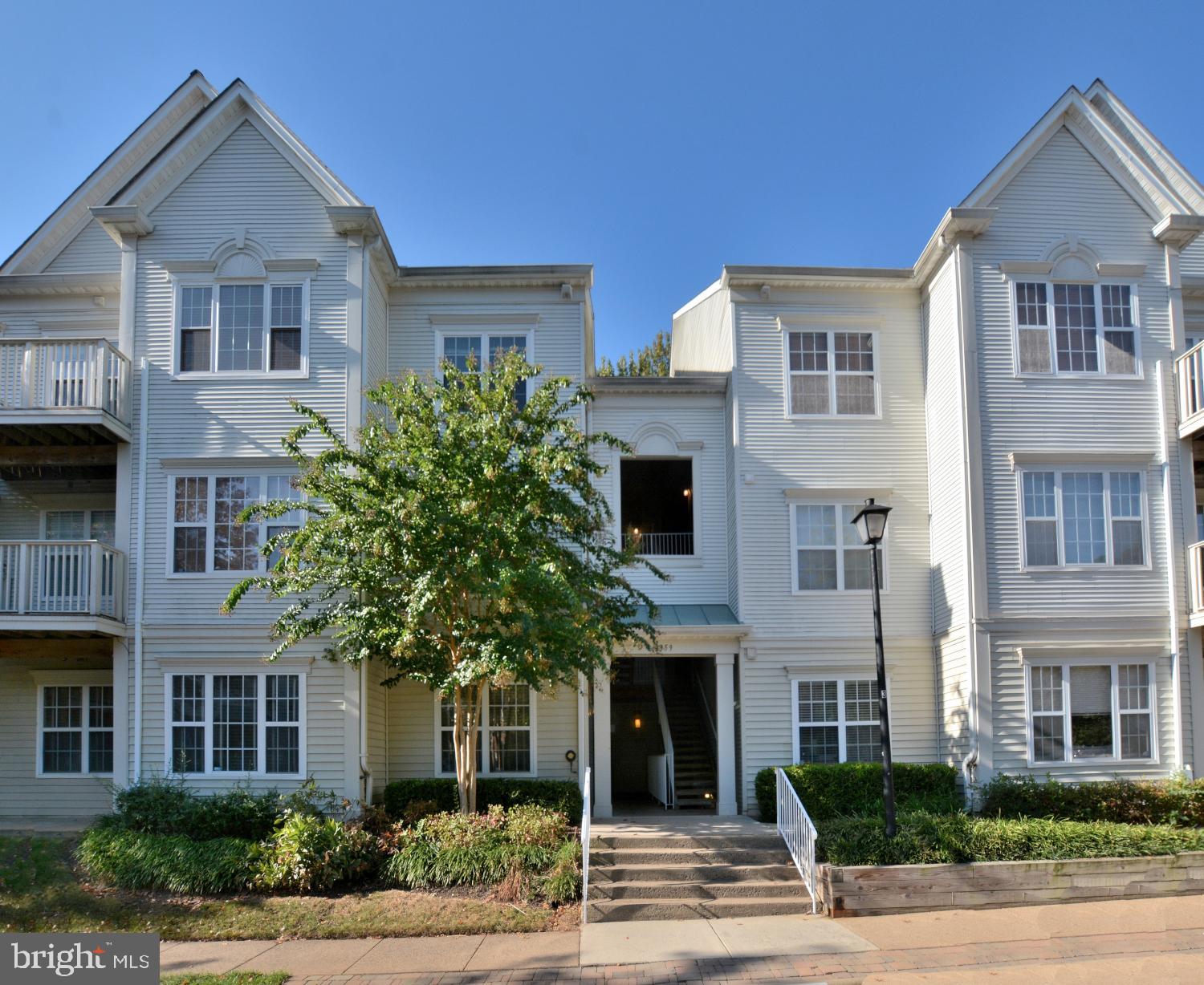 CEDAR LAKES - Residential Lease